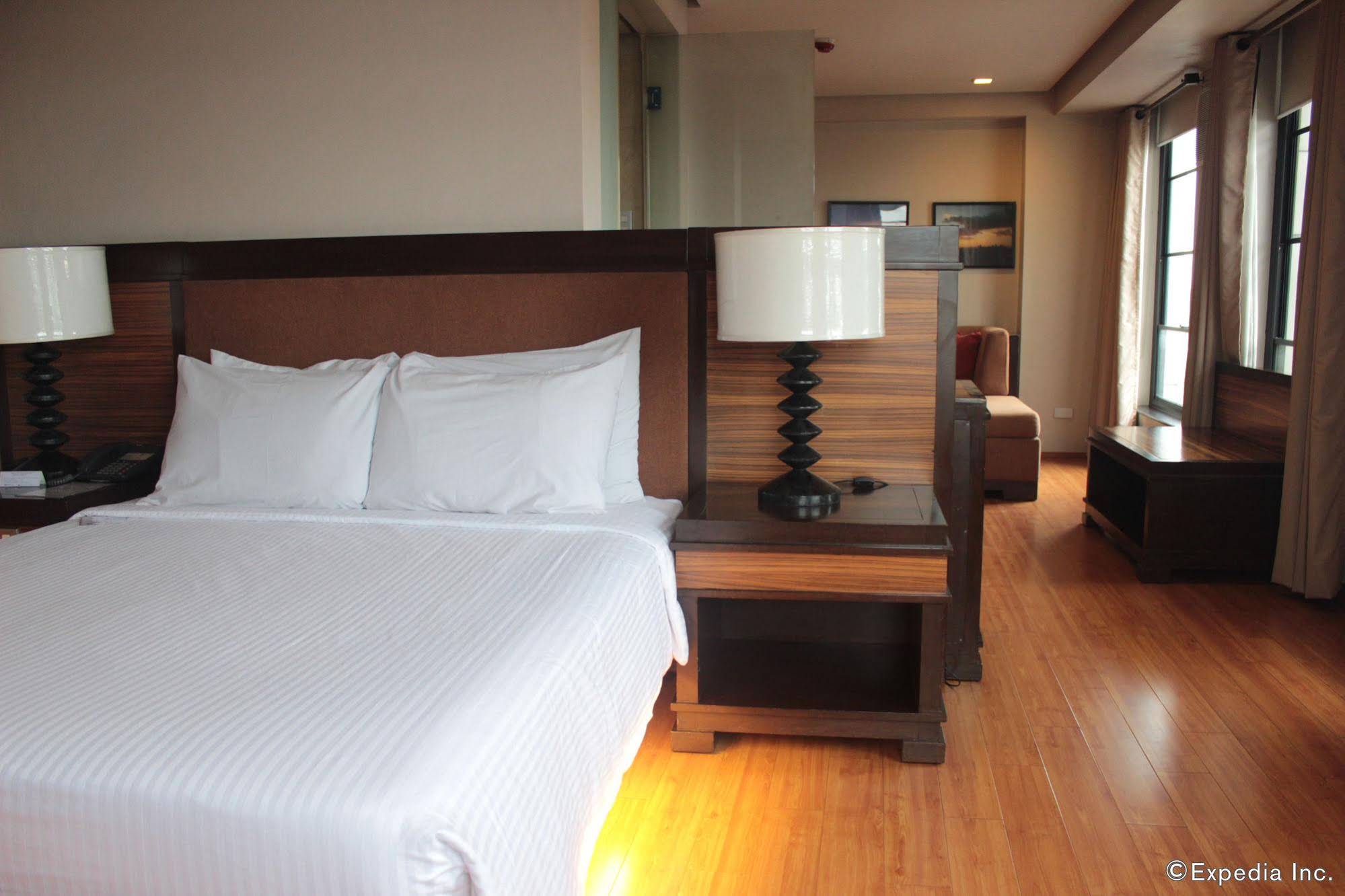 Soleste Suites
