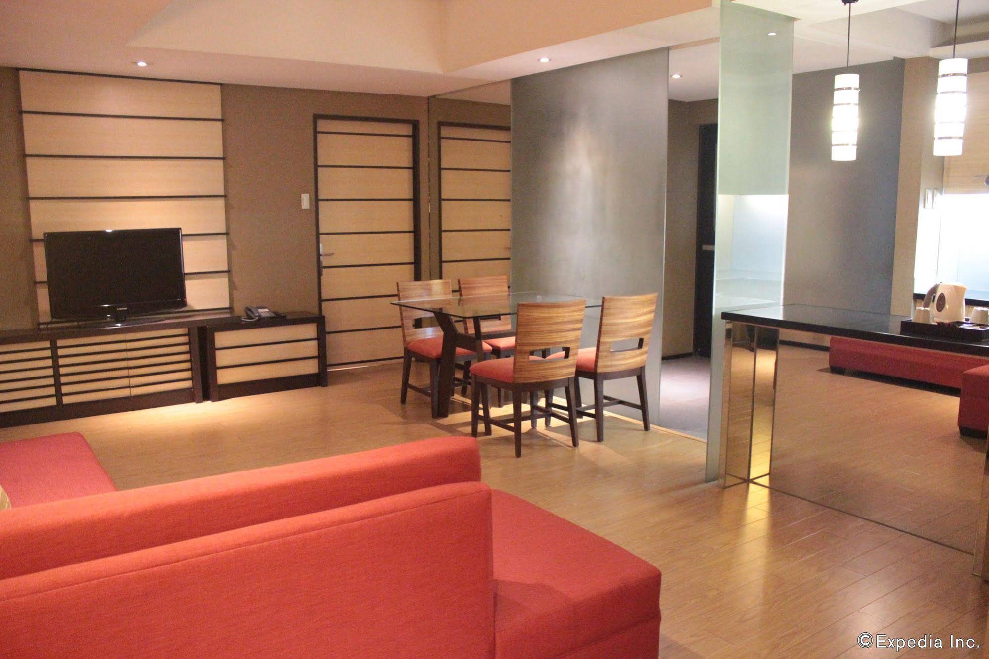 Soleste Suites