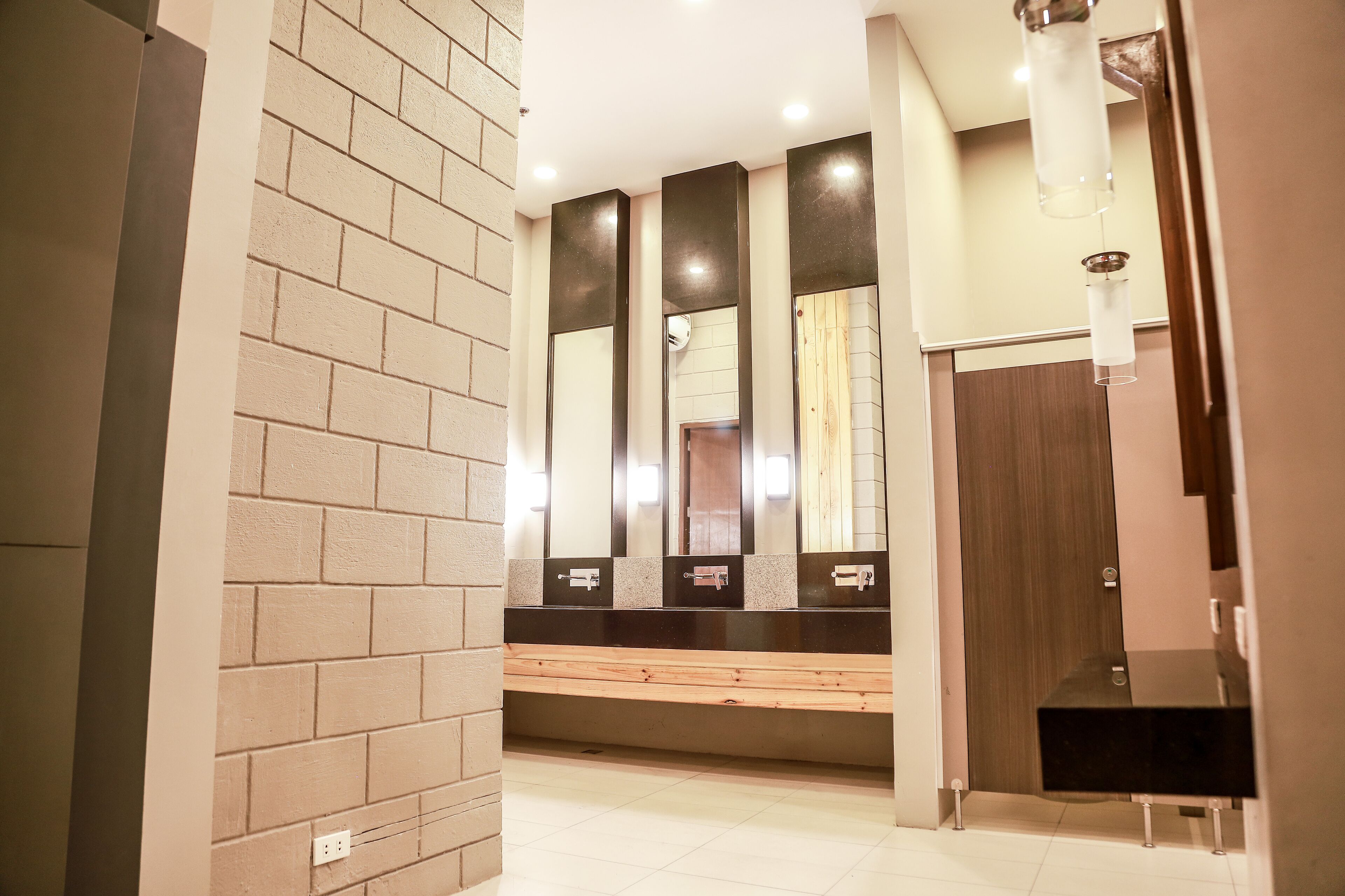 Sotogrande Katipunan Hotel