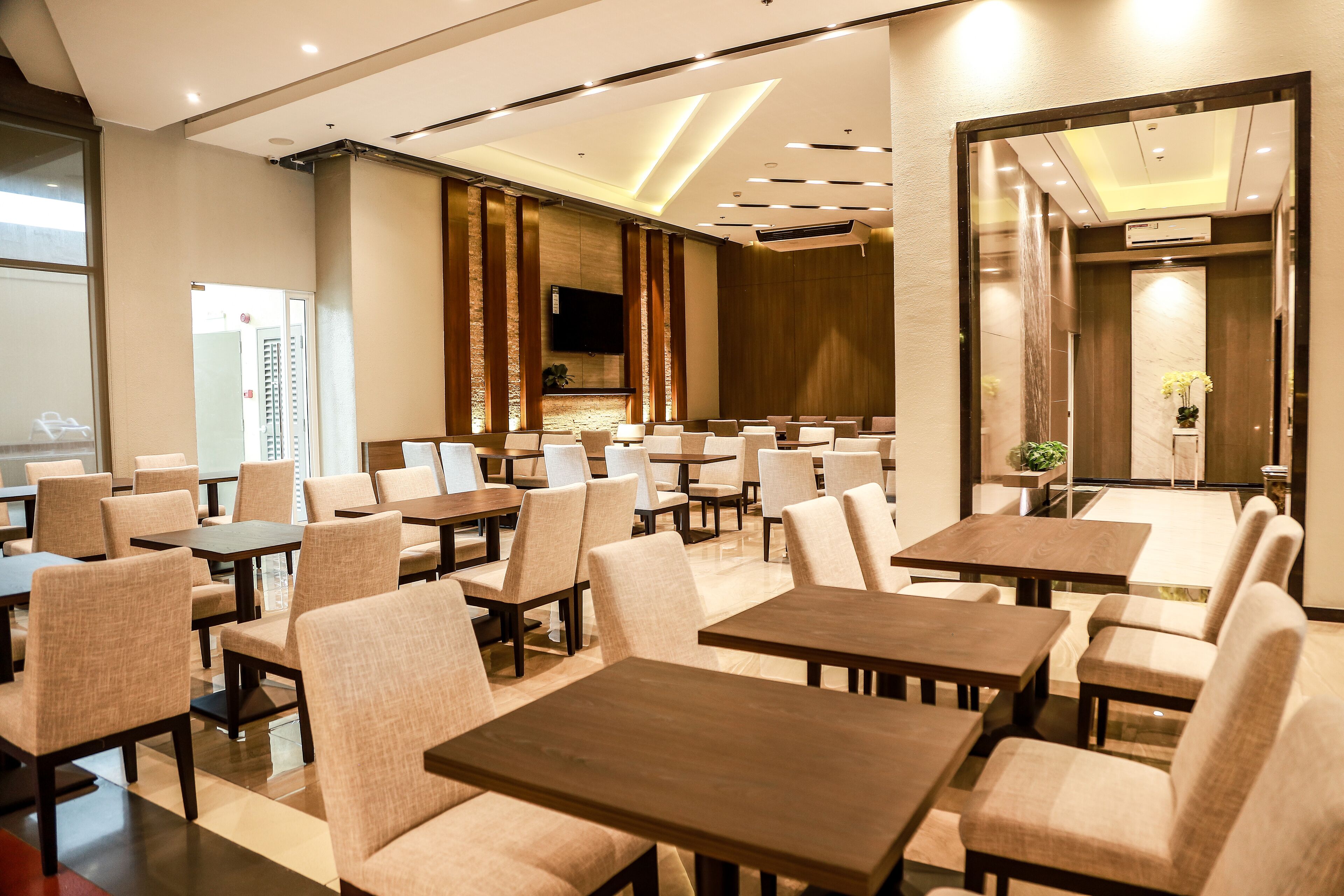 Sotogrande Katipunan Hotel