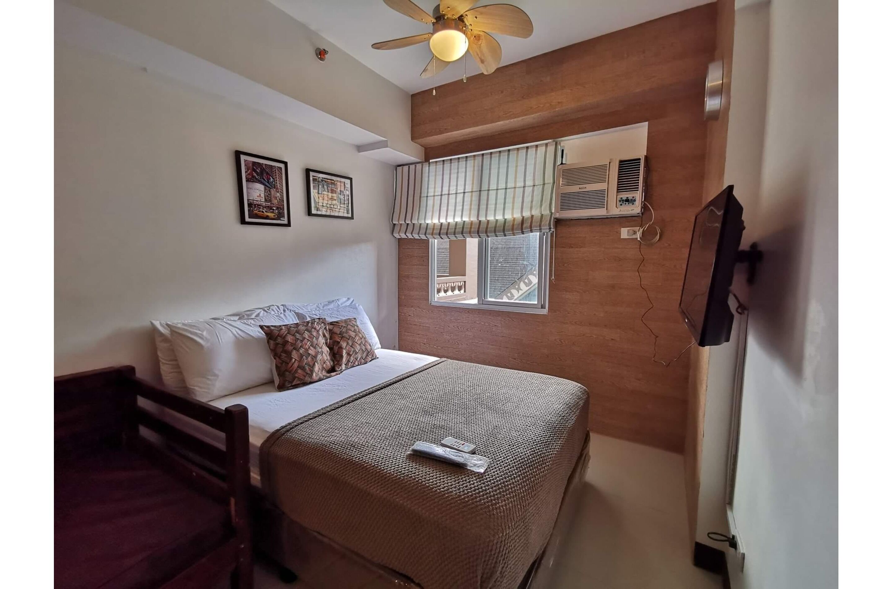 SweetSuites at Pine Crest New Manila