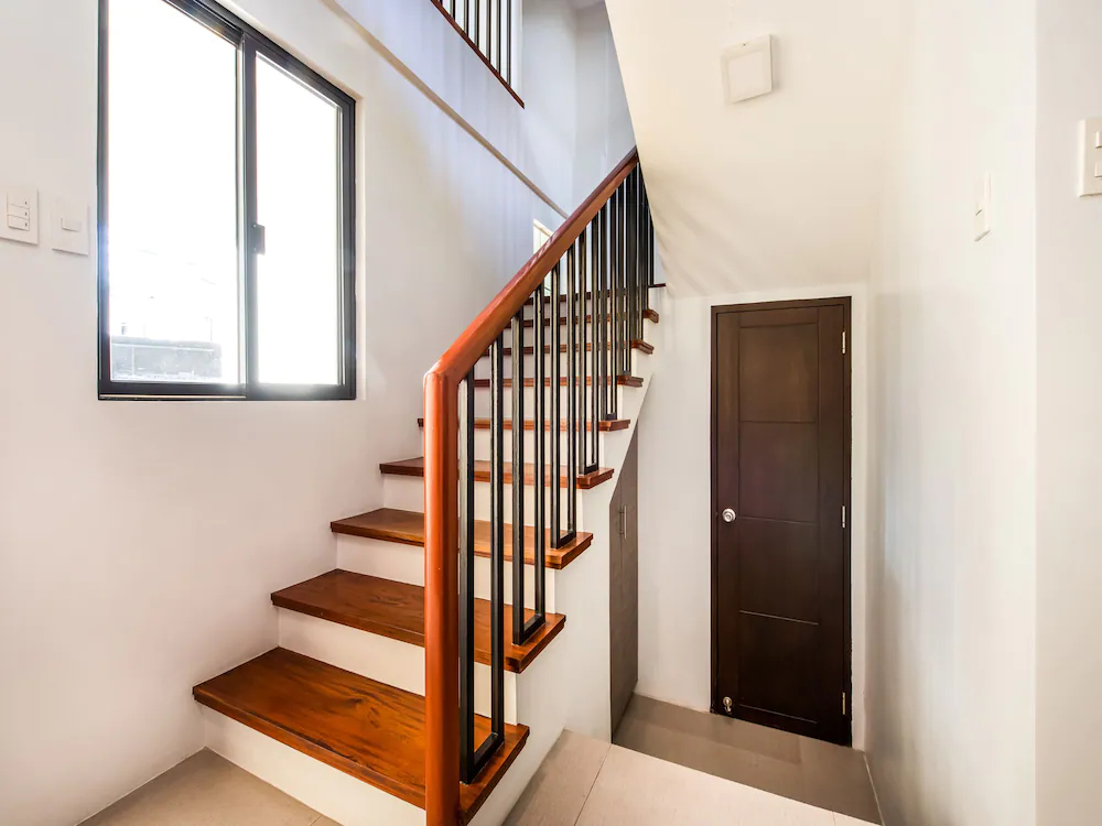 Terran Suites by OYO Rooms