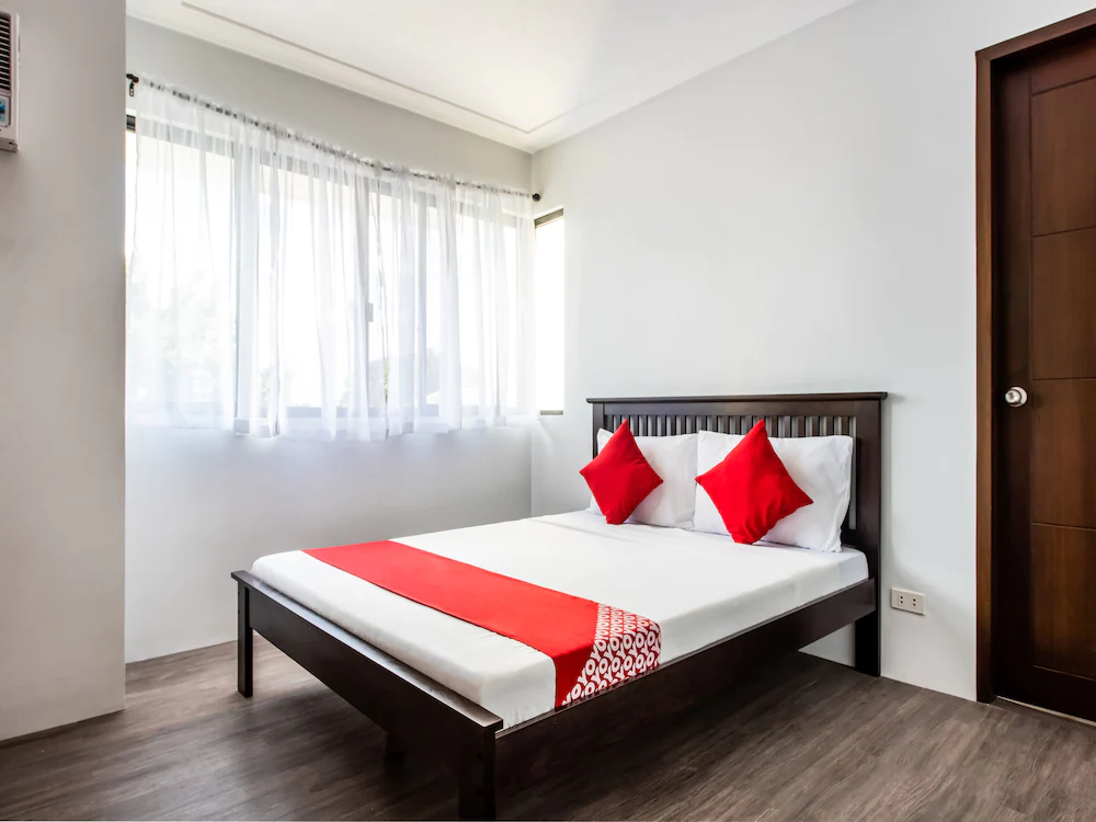Terran Suites by OYO Rooms