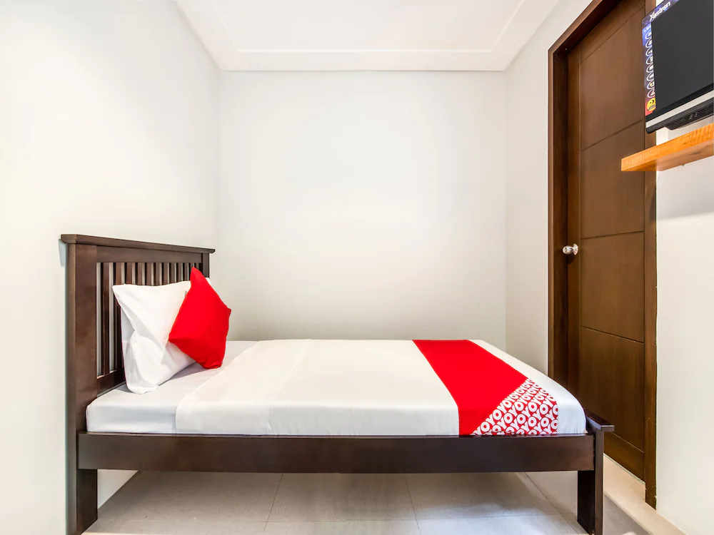 Terran Suites by OYO Rooms
