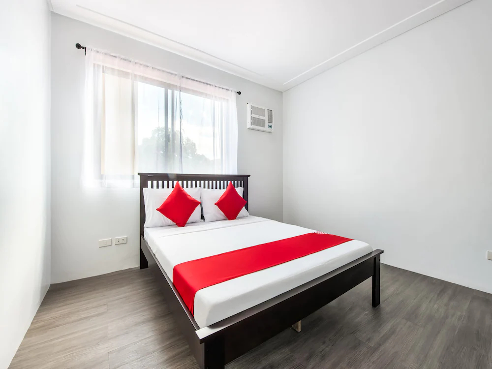 Terran Suites by OYO Rooms