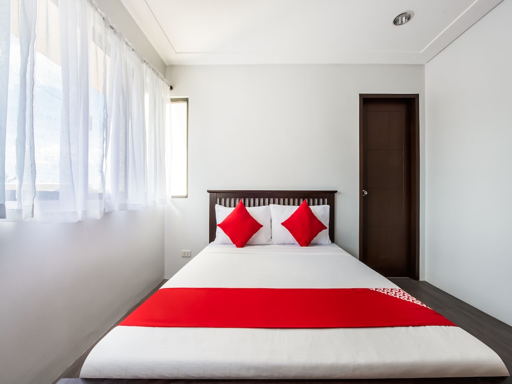 Terran Suites by OYO Rooms