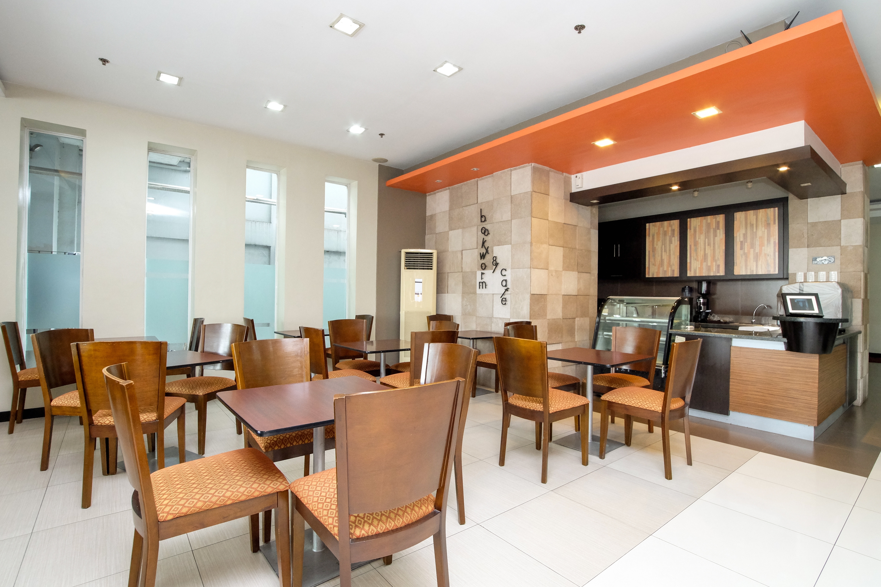 The Studio 87 Residences by ZEN Rooms