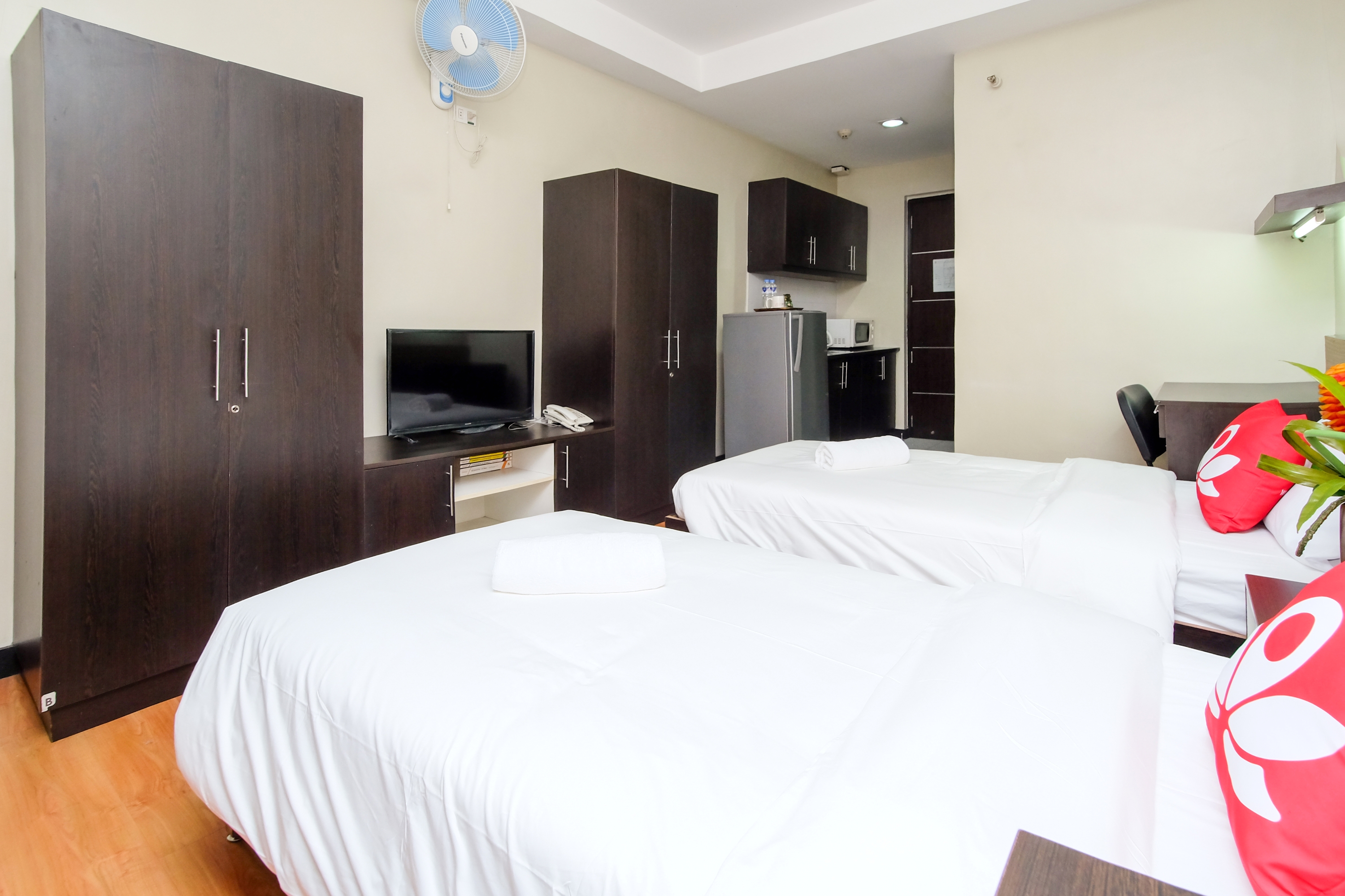 The Studio 87 Residences by ZEN Rooms