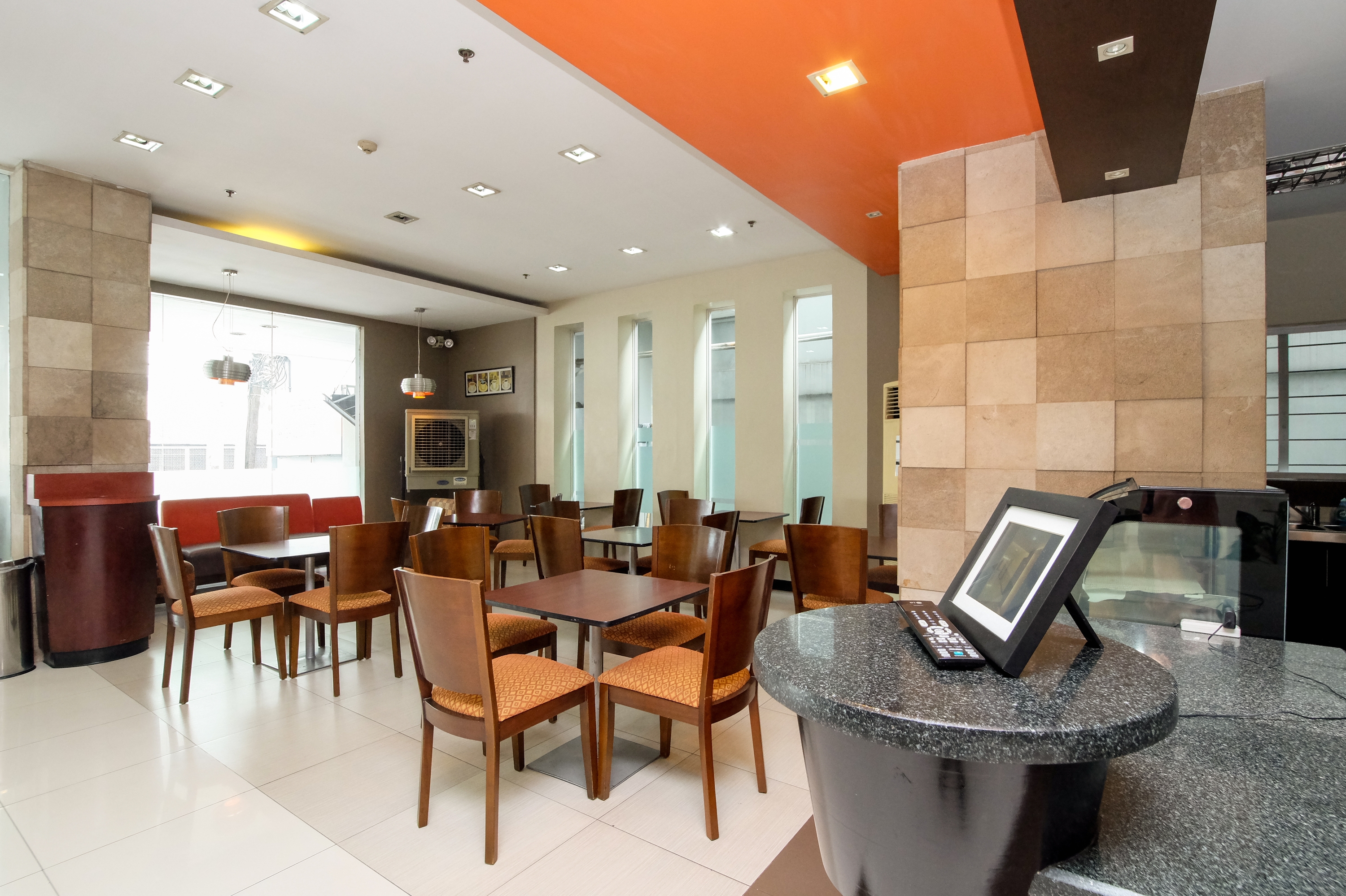 The Studio 87 Residences by ZEN Rooms