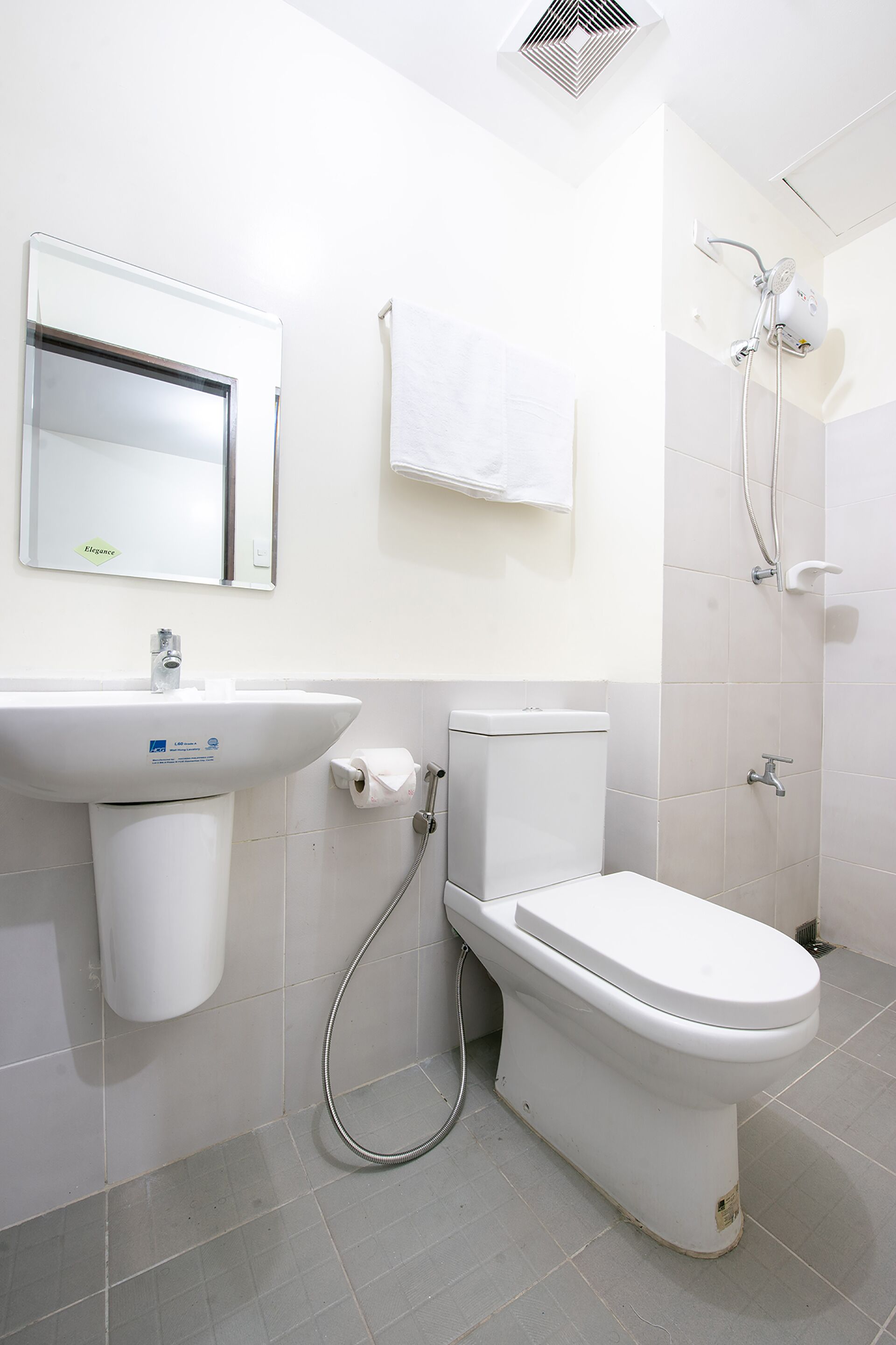 Vinia Residences by OYO Rooms by Filinvest