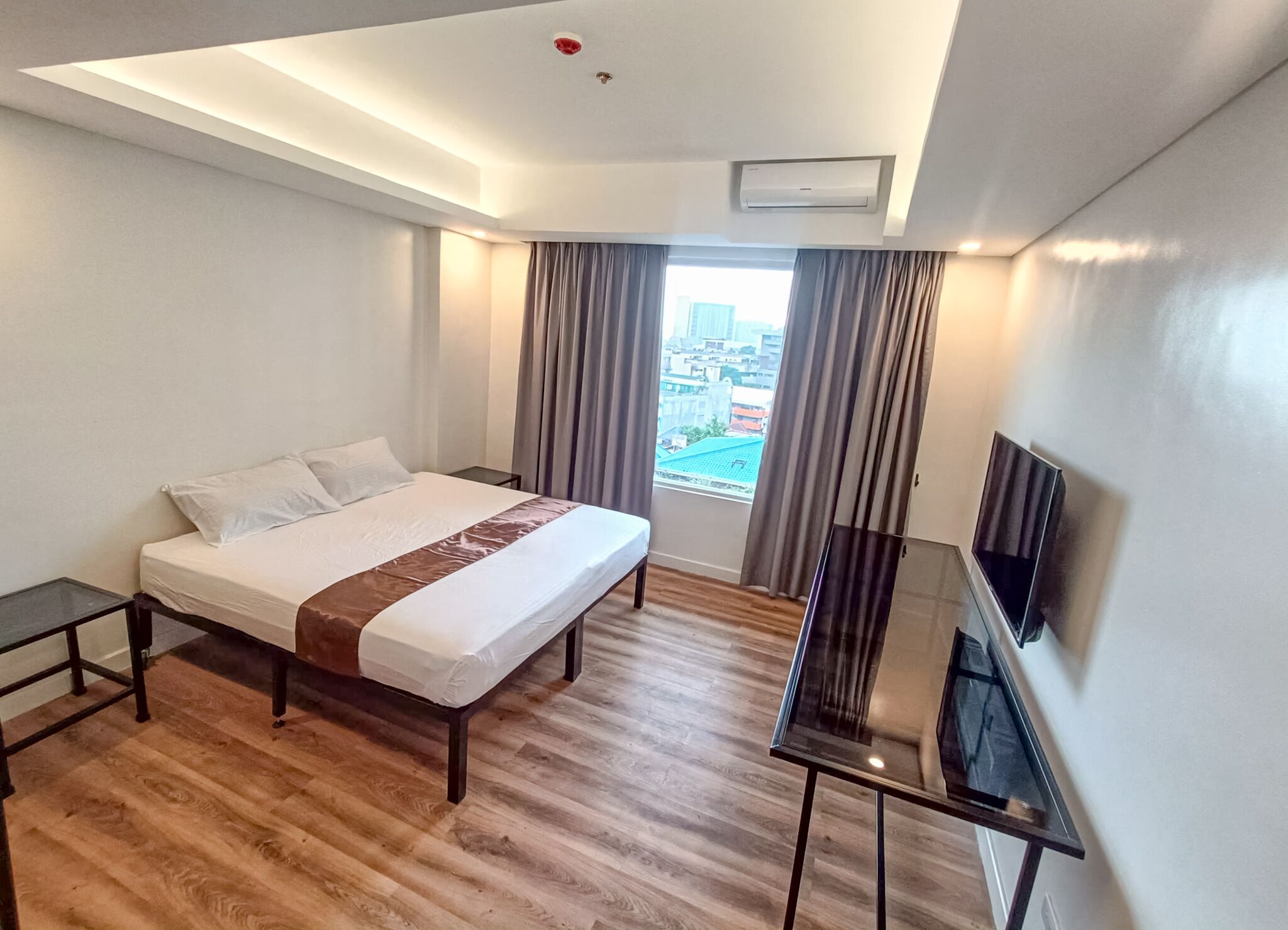 Wesfame Suites