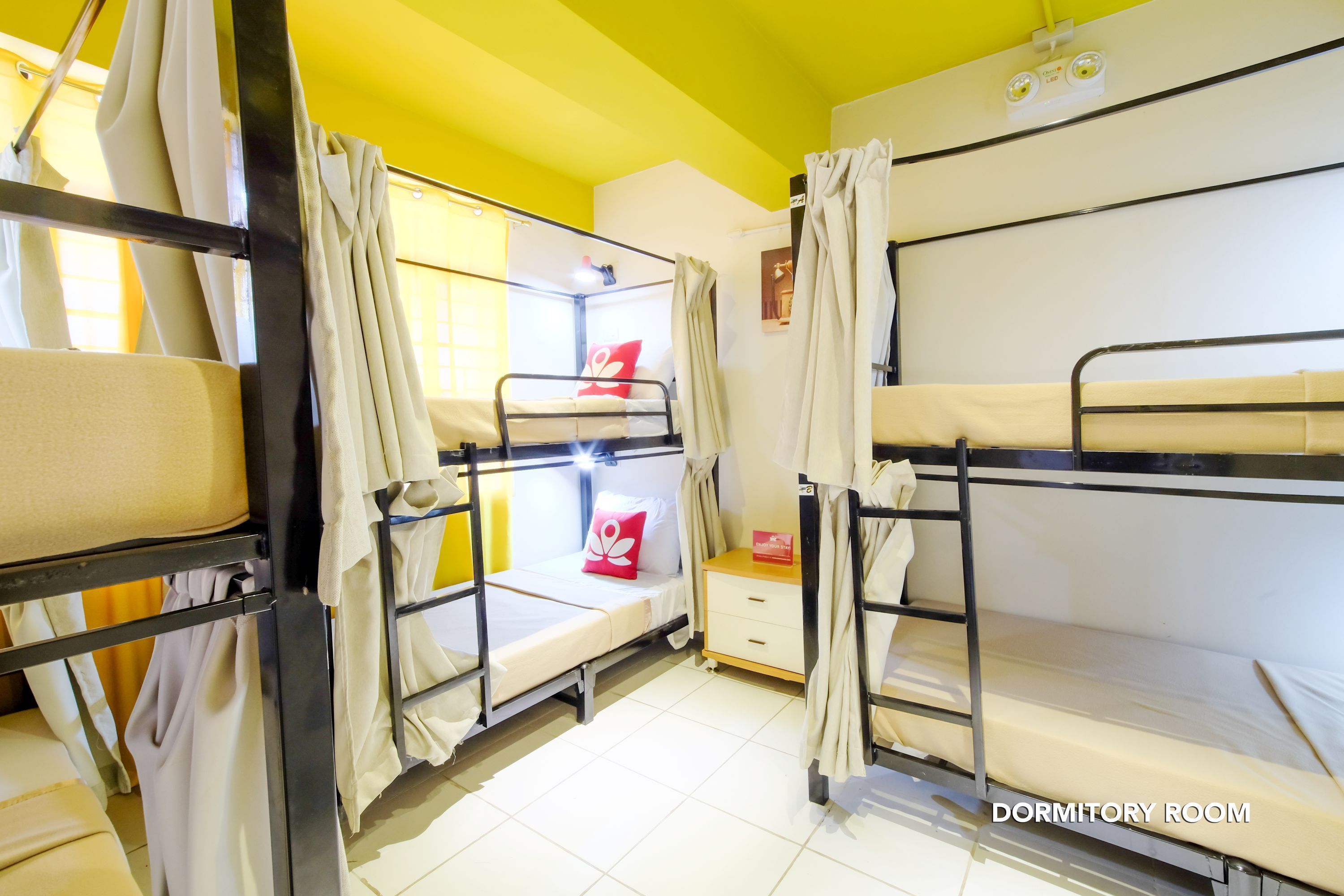 ZEN Hostel Panay Ave. QC