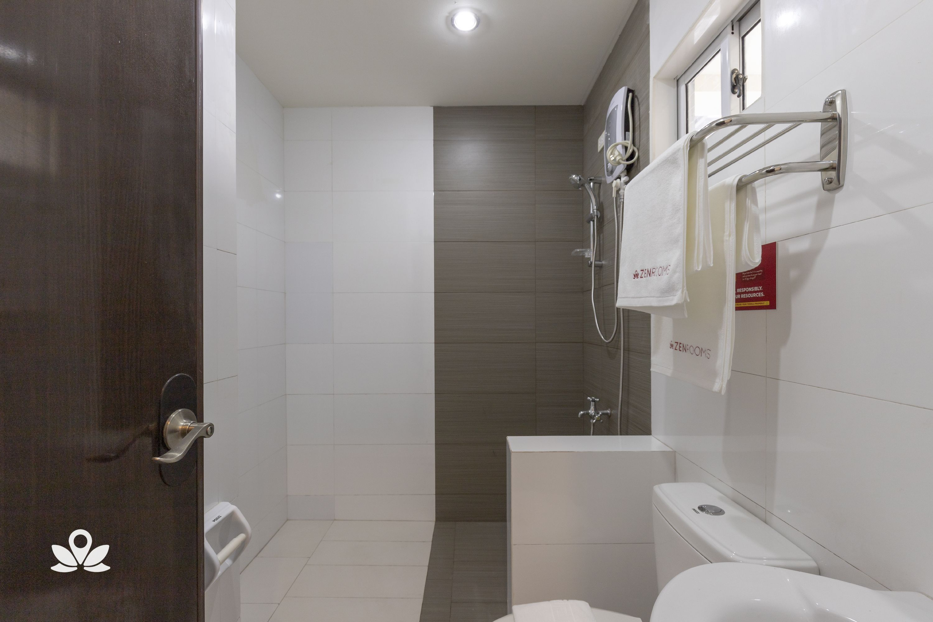 ZEN Rooms Basic 10th Ave Cubao
