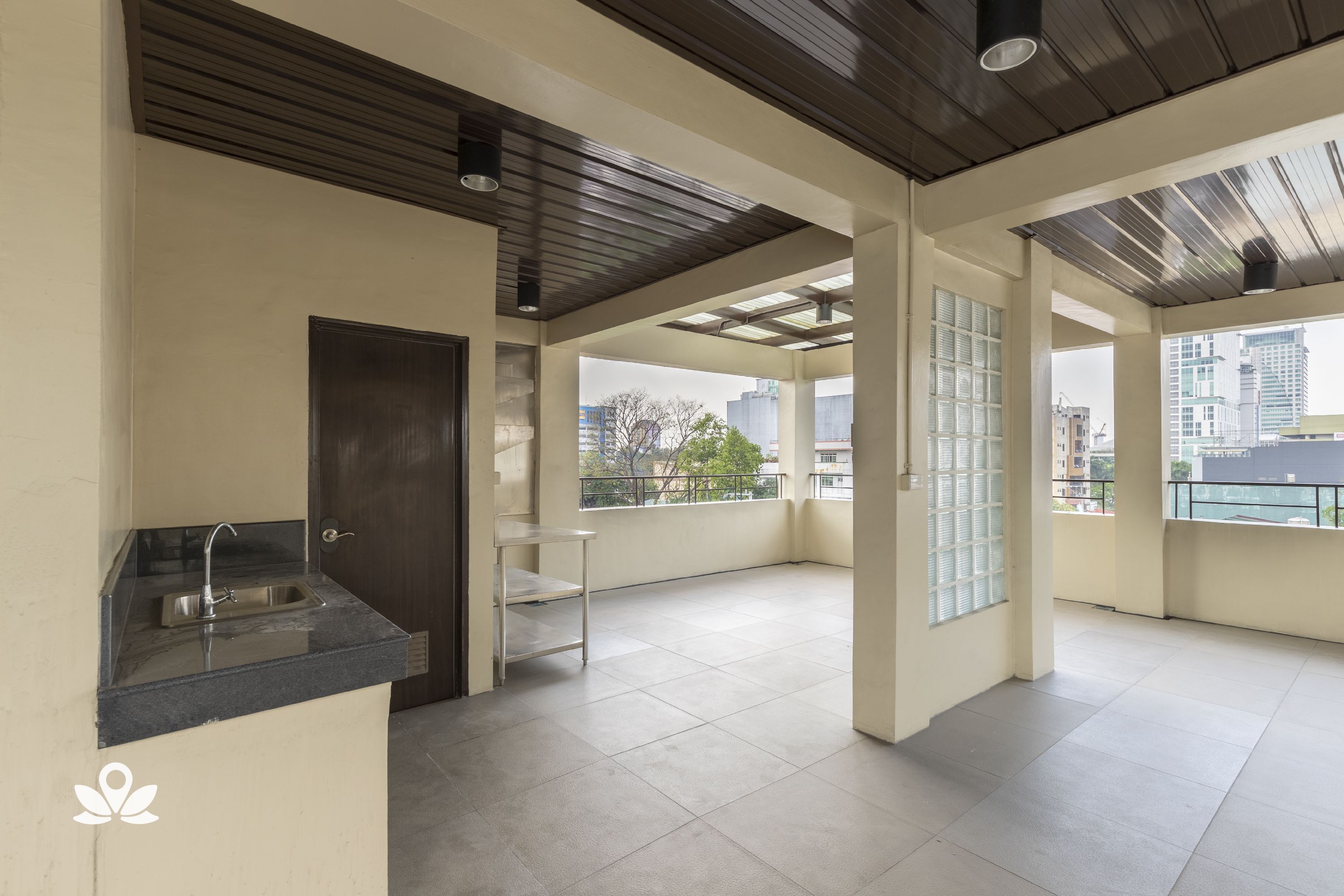 ZEN Rooms Basic 10th Ave Cubao