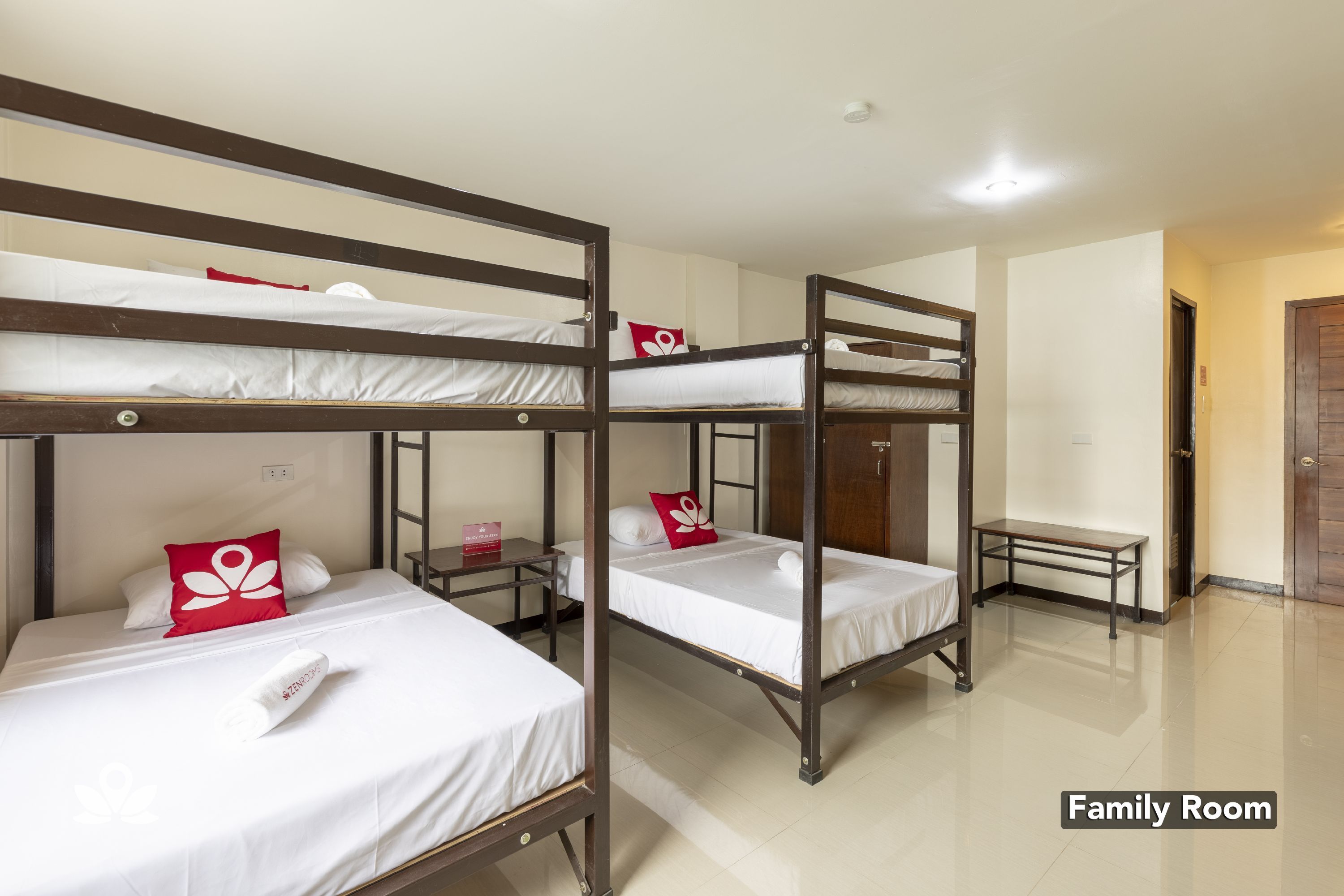 ZEN Rooms Basic 10th Ave Cubao