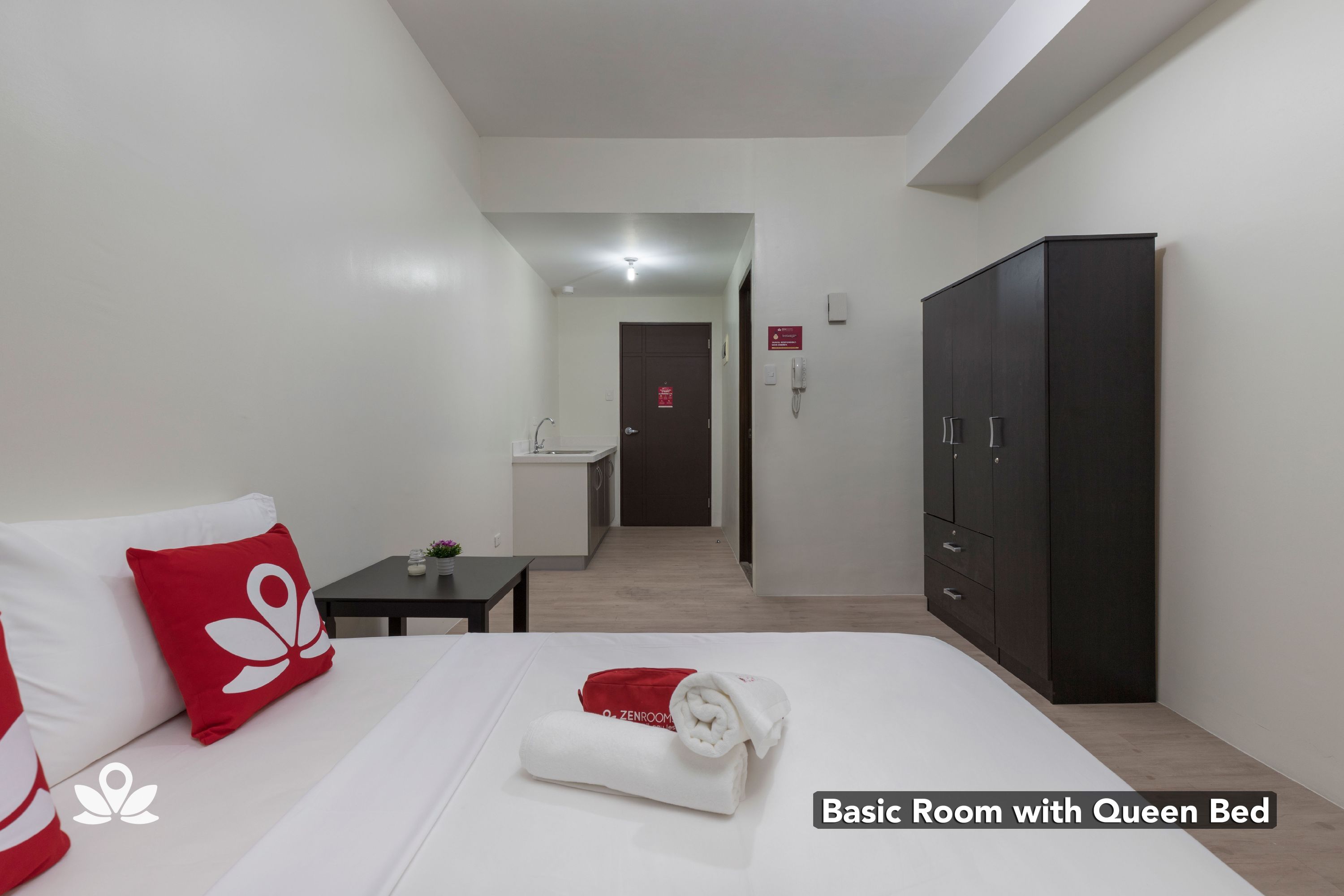 ZEN Rooms Vinia EDSA Q.C.