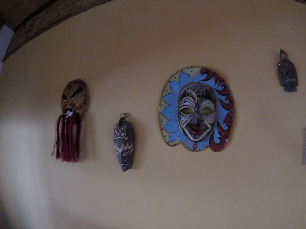 Carabao Backpackers & Guest House