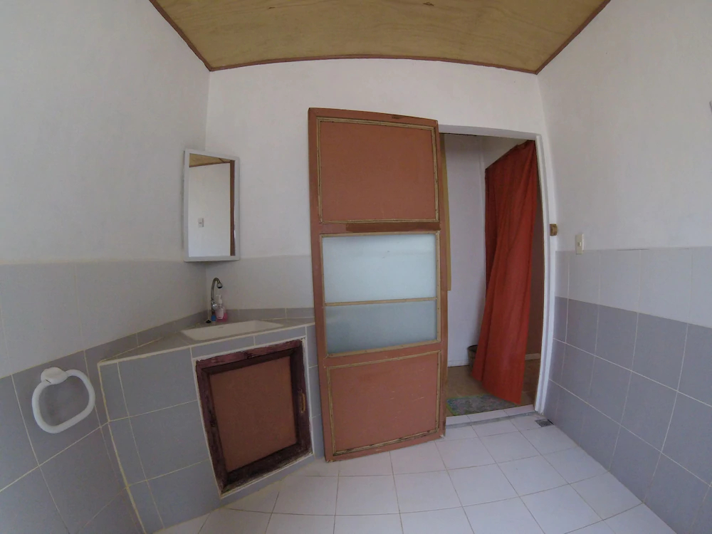 Carabao Backpackers & Guest House