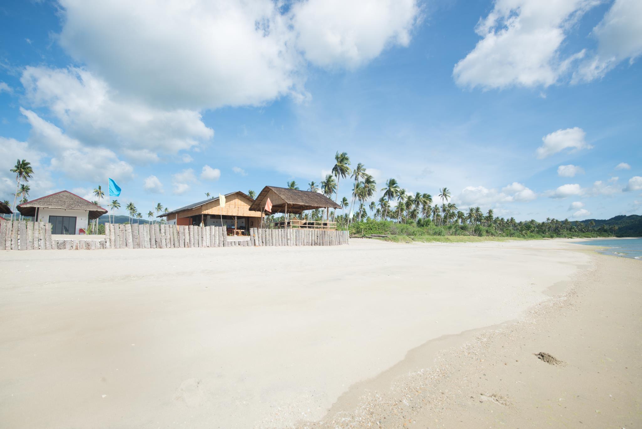 Footprints Beach Resort