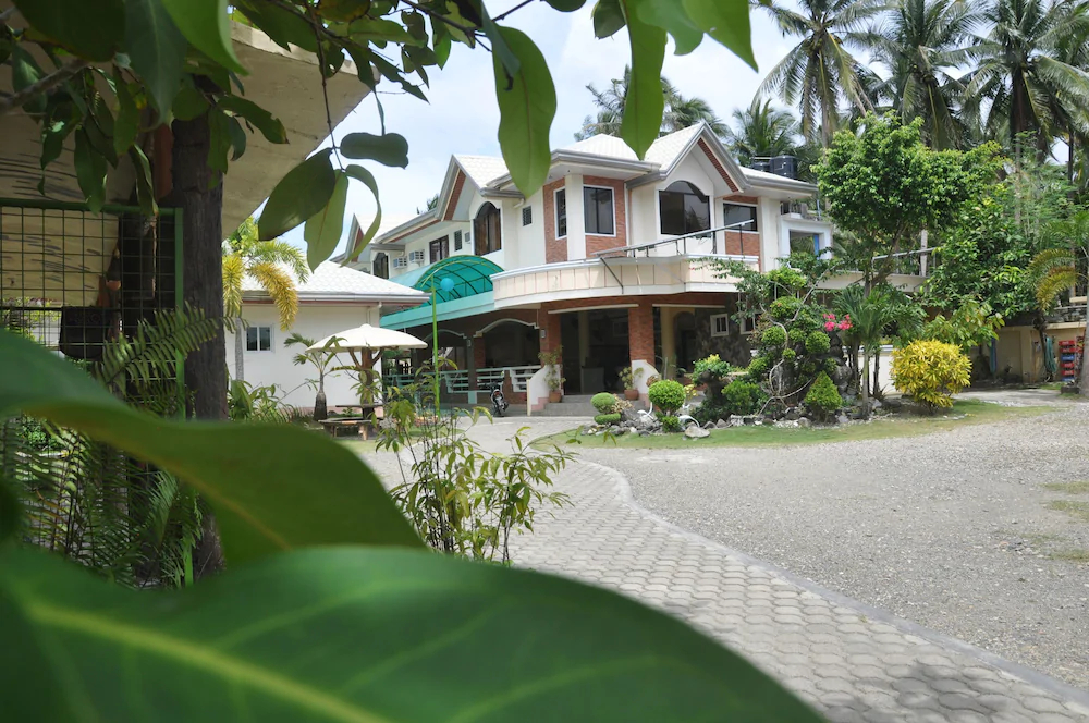 Hiland Beach Resort