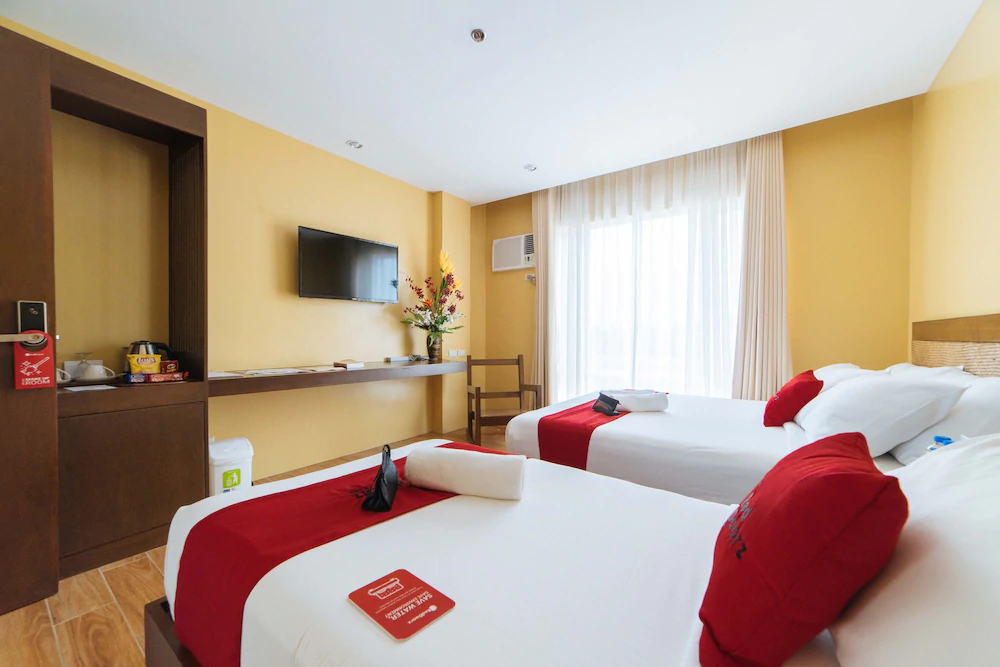 Hotel Alunsina by RedDoorz