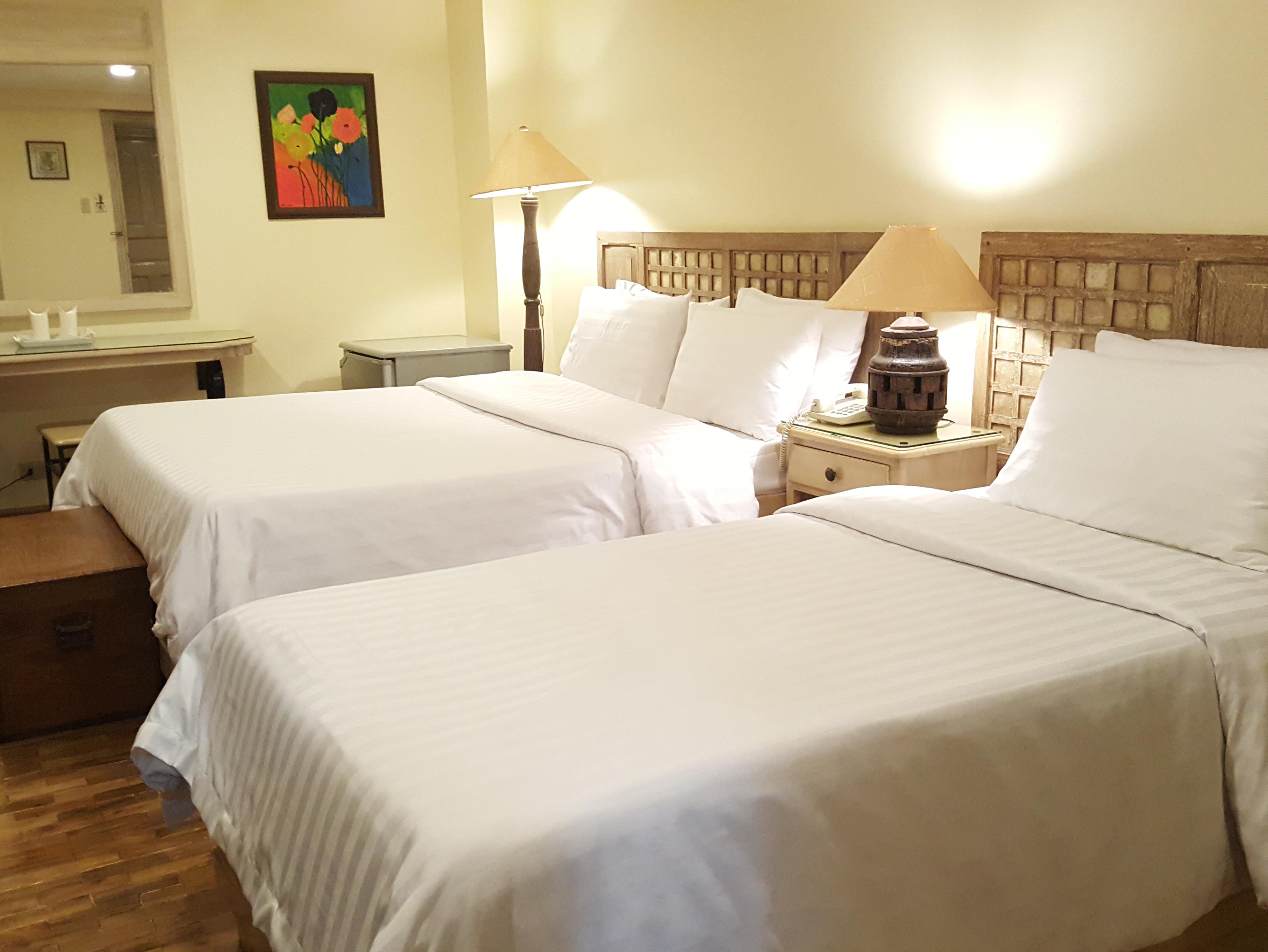 Roxas President's Inn
