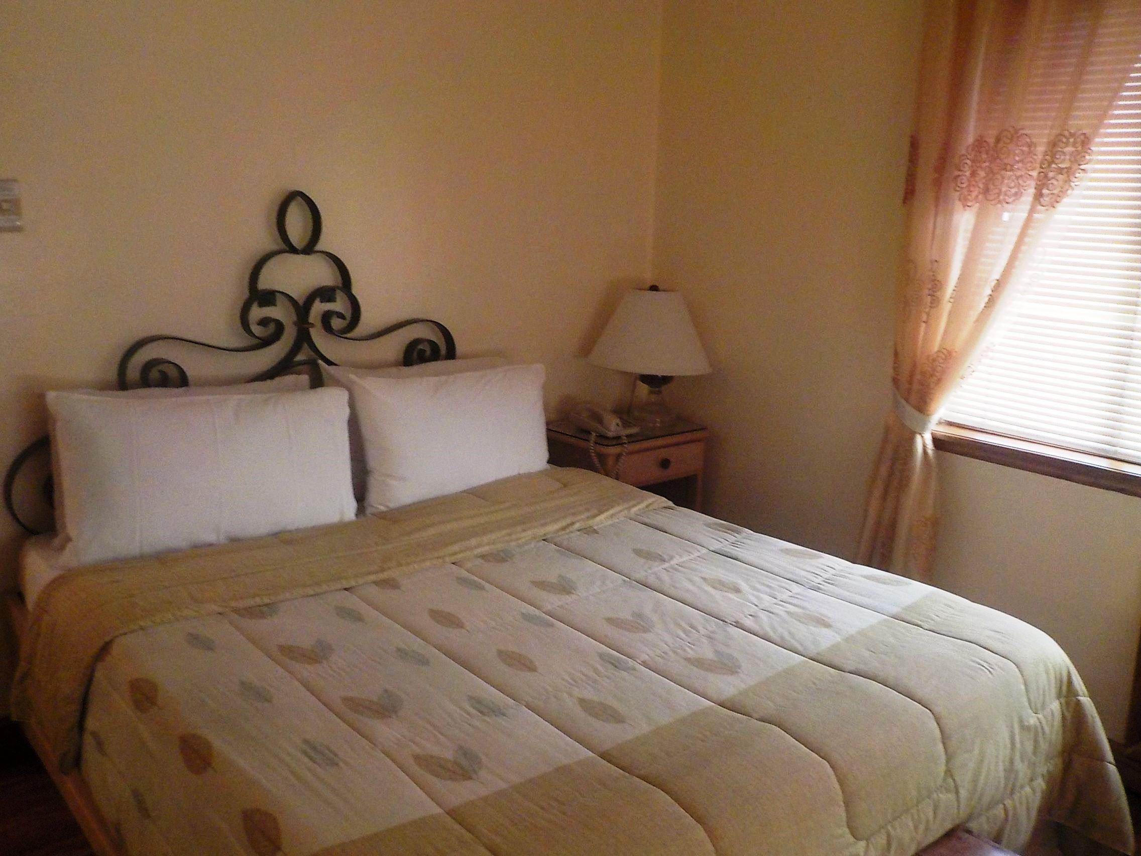 Roxas President's Inn