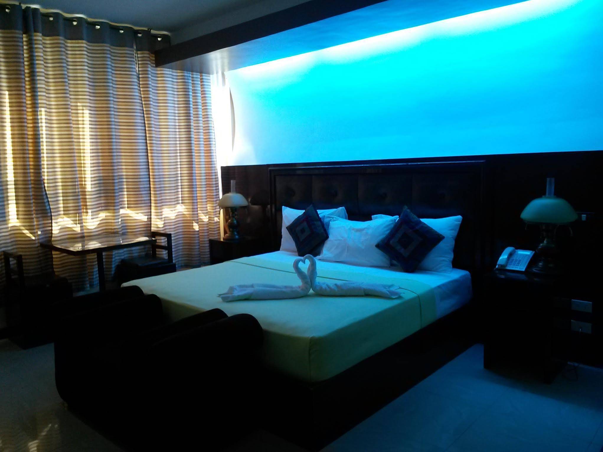 Sky Garden Hotel