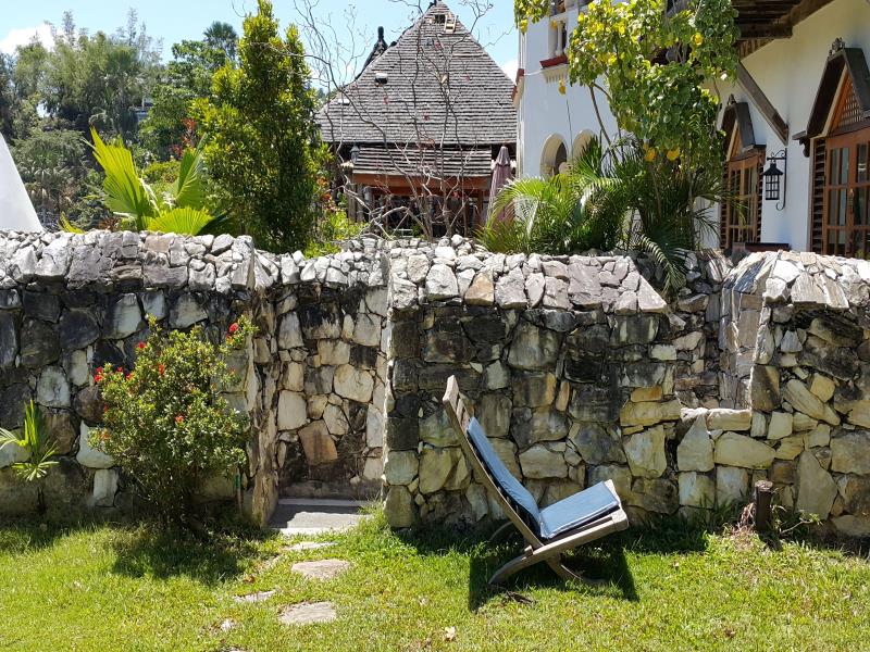 Tropicana Castle Hotel & Dive Resort