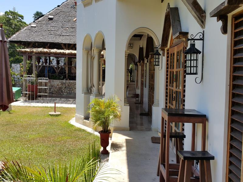 Tropicana Castle Hotel & Dive Resort
