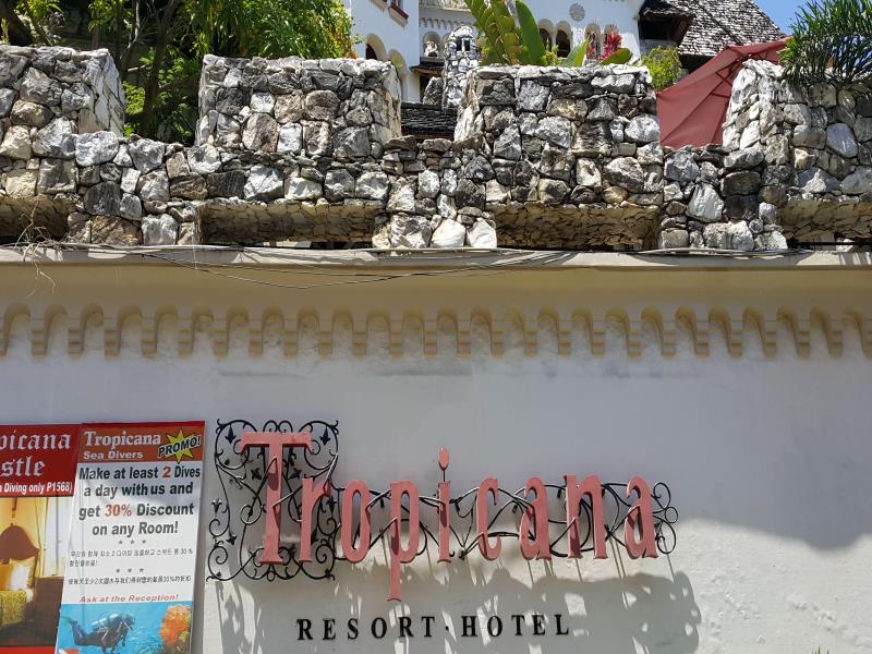Tropicana Castle Hotel & Dive Resort