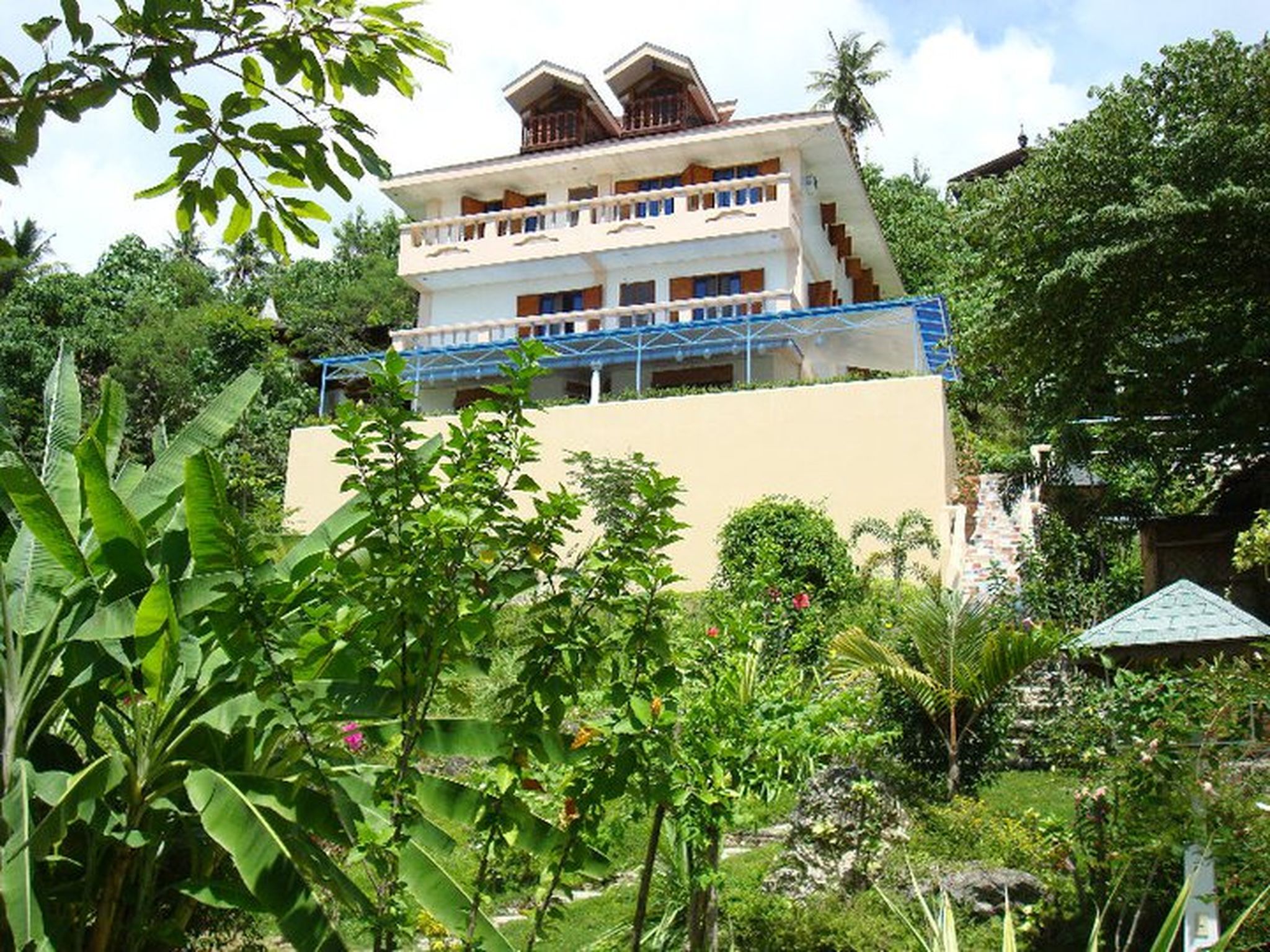 Hof Gorei Beach Resort
