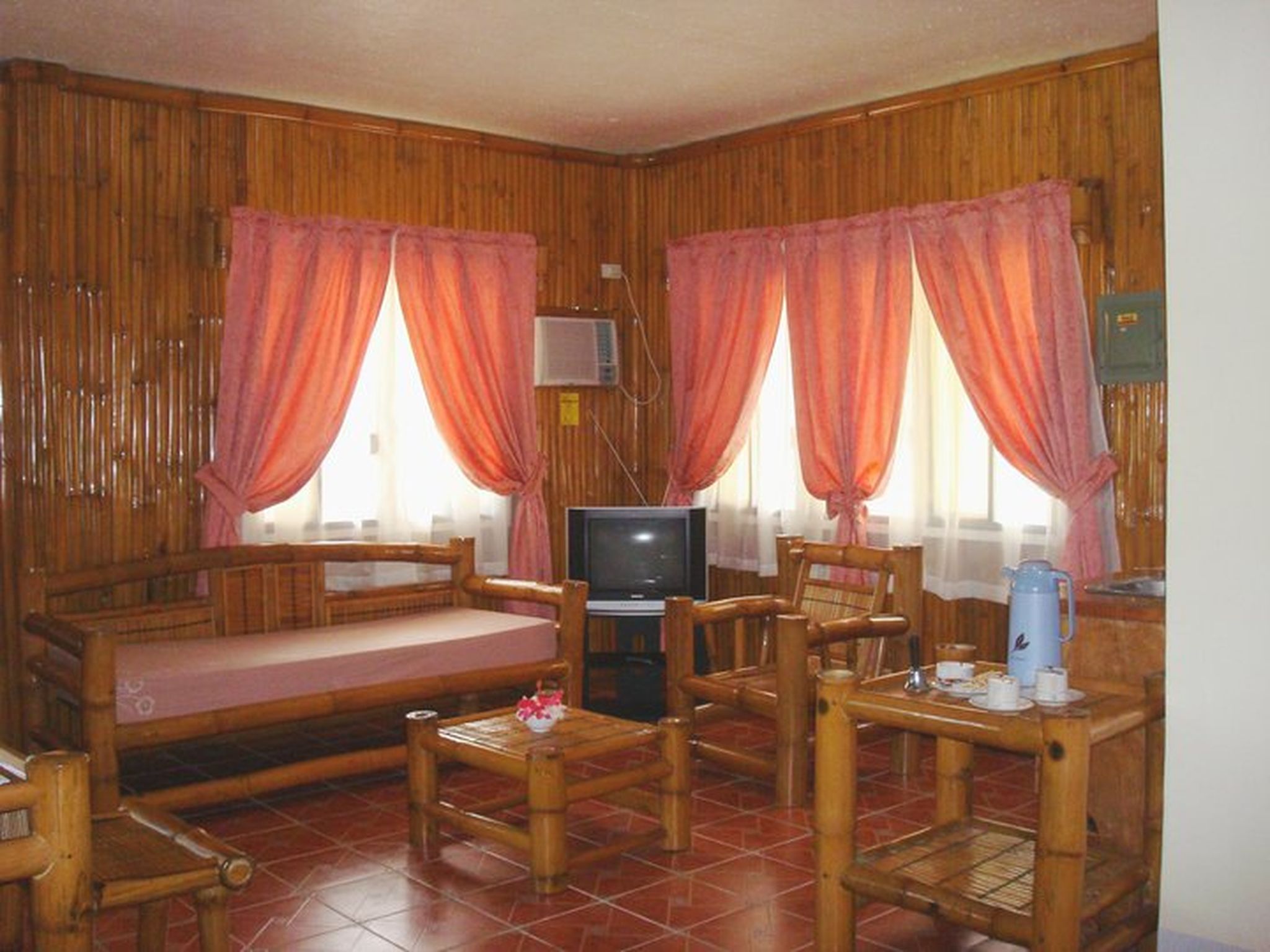 Hof Gorei Beach Resort