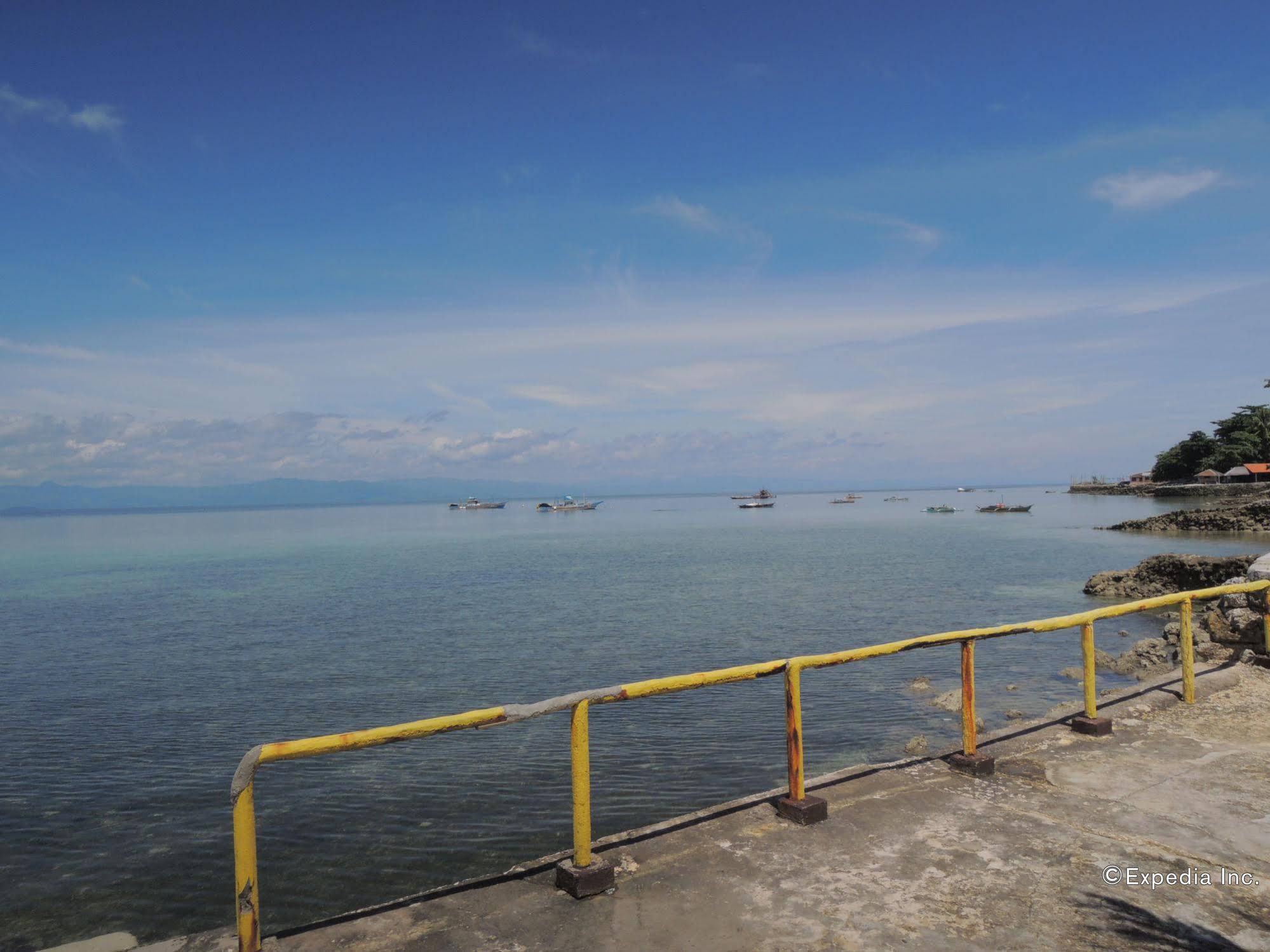 Gorion Beach Resort