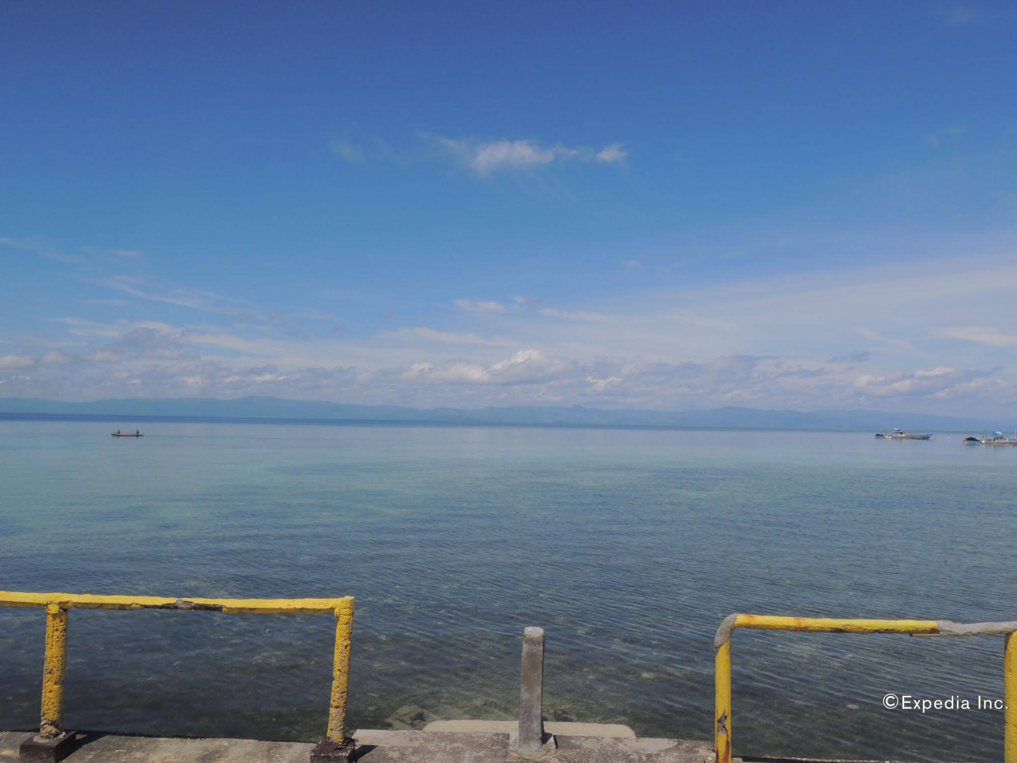 Gorion Beach Resort