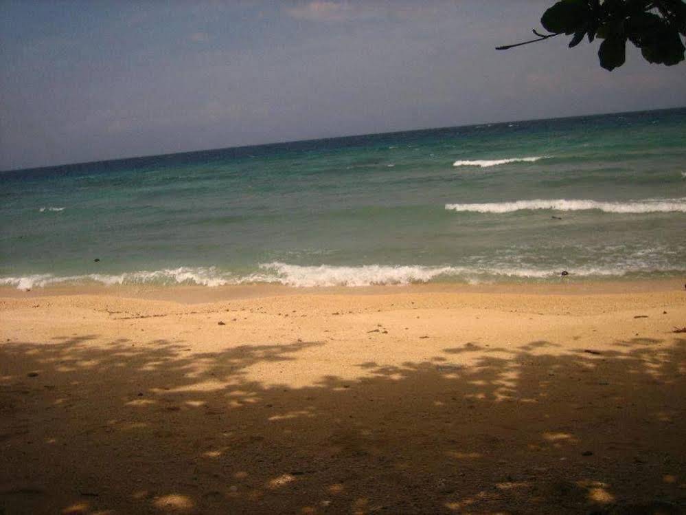 Gorion Beach Resort