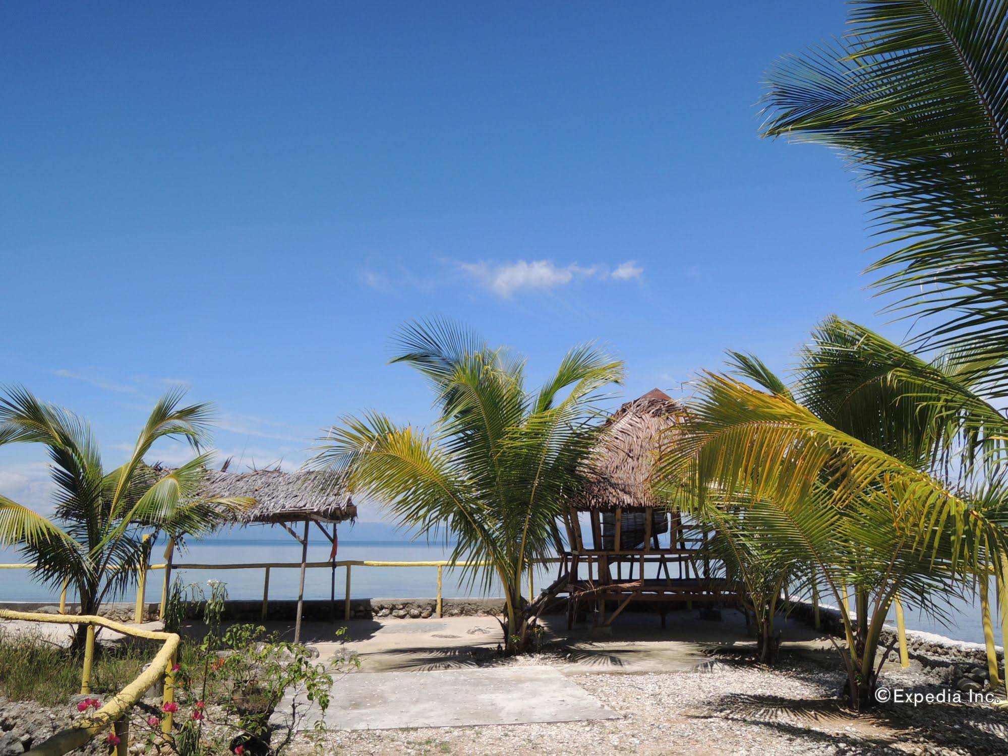 Gorion Beach Resort