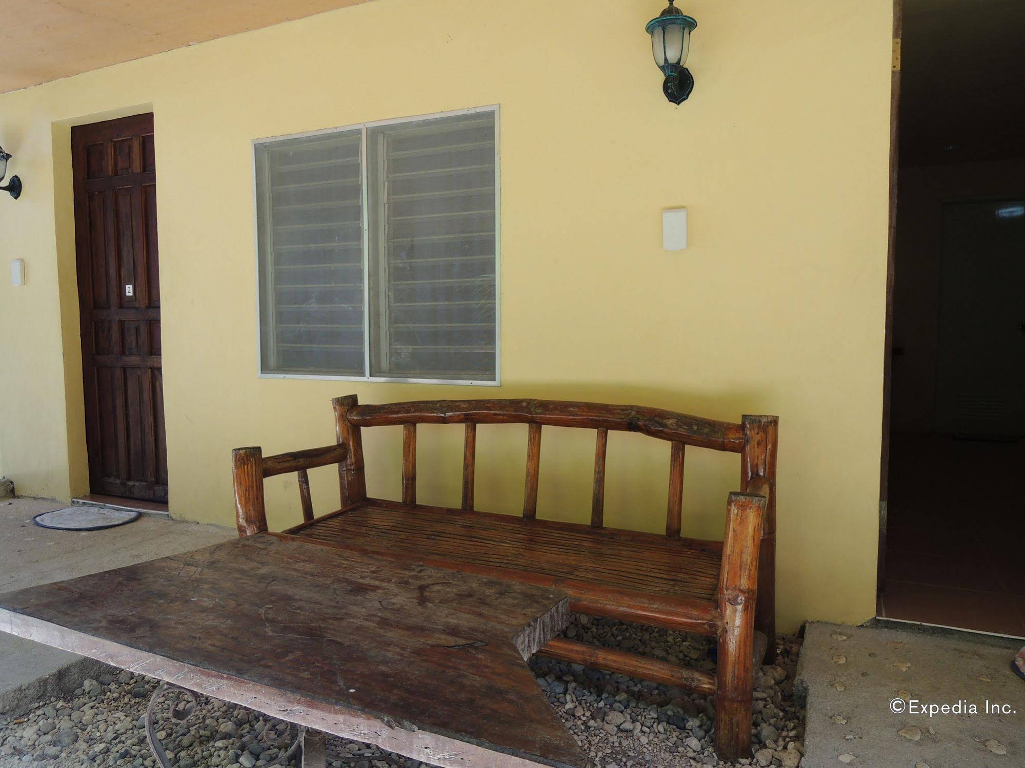Gorion Beach Resort