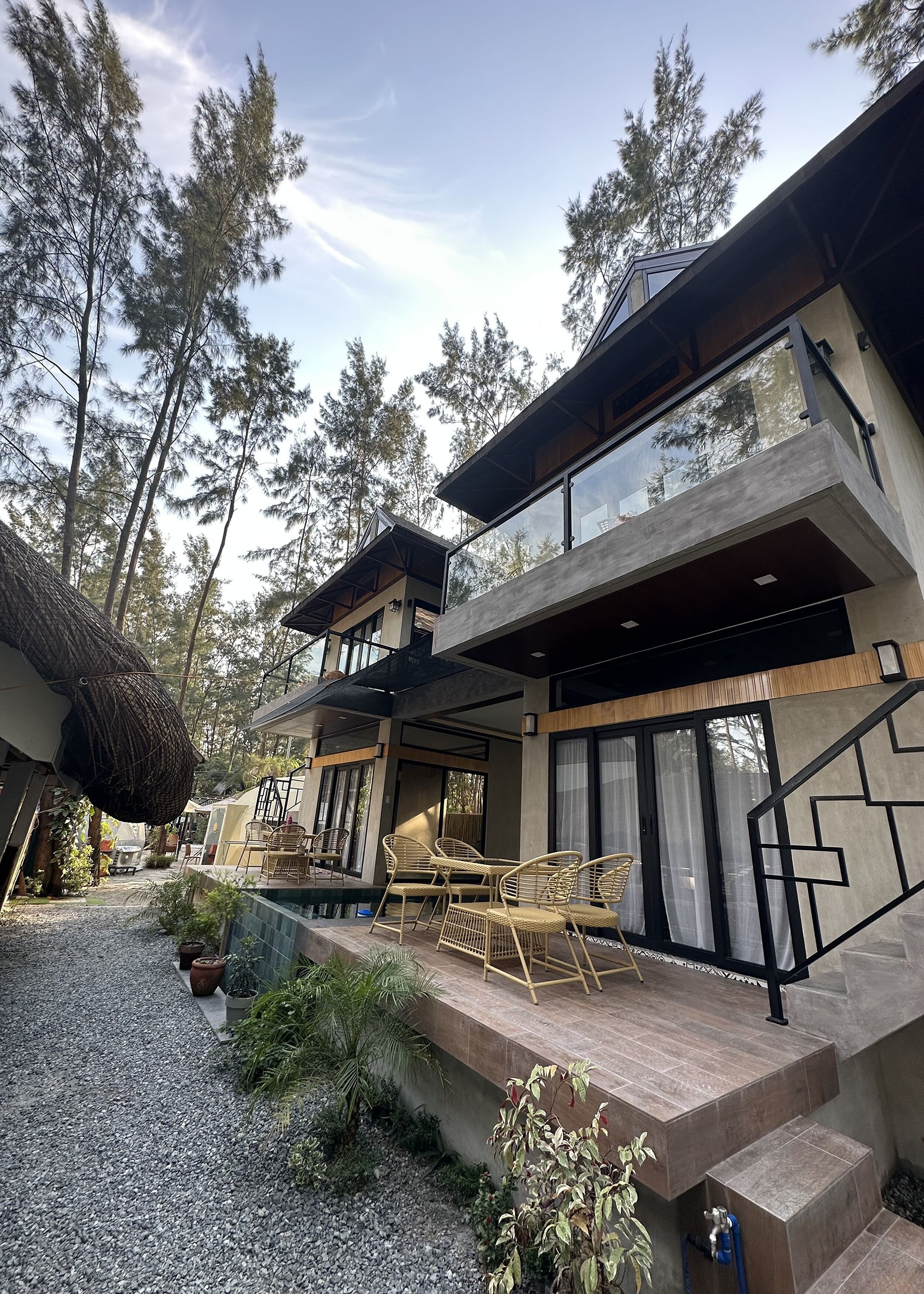 Liwa-Liw Beach Villas & Dome Glamping
