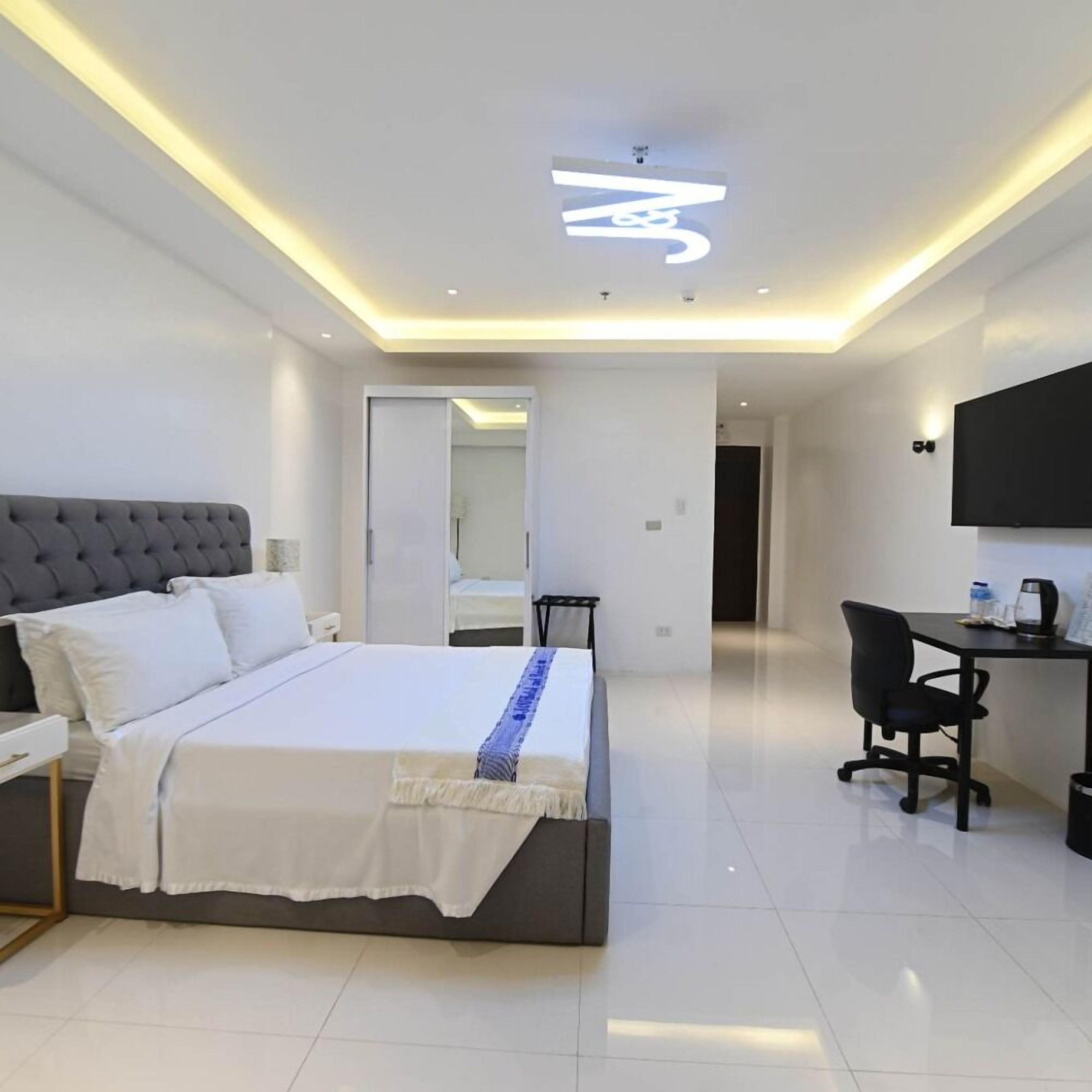 J&v Hotel And Resort