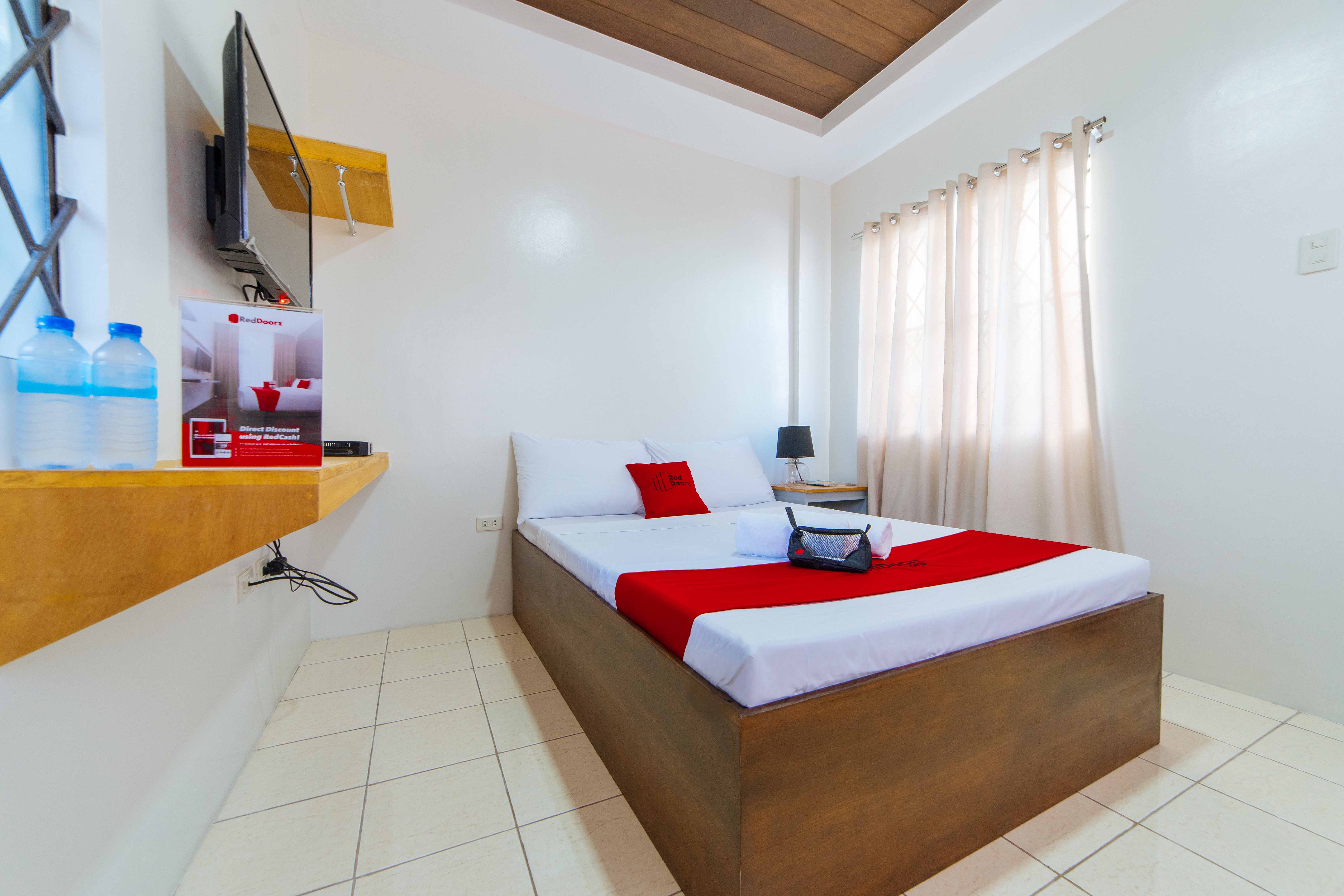 RedDoorz Plus @ Sindalan San Fernando City