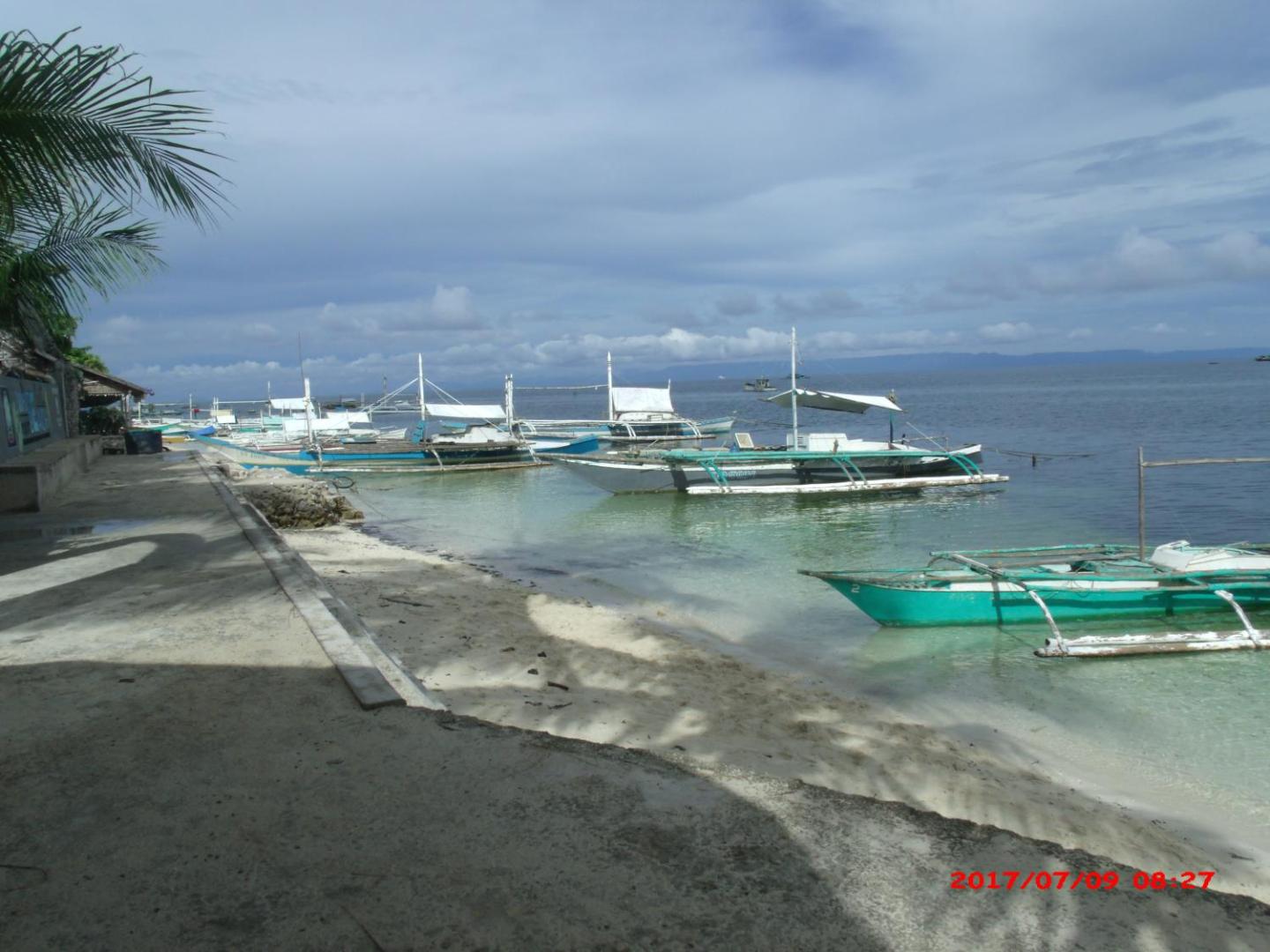 Aladin White Beach Resort