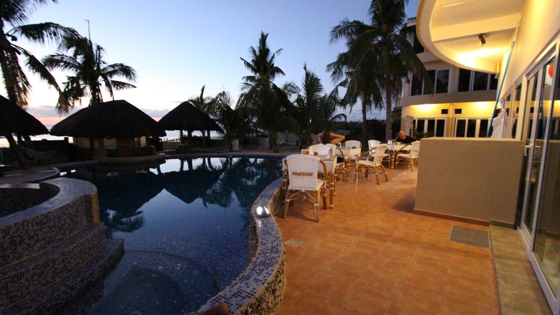 Aladin White Beach Resort