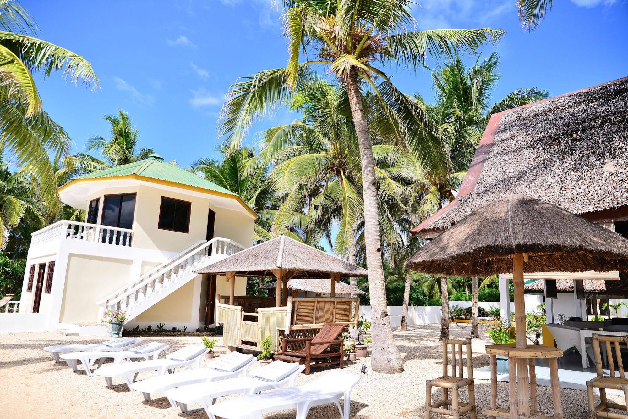 Lanas Beach Resort