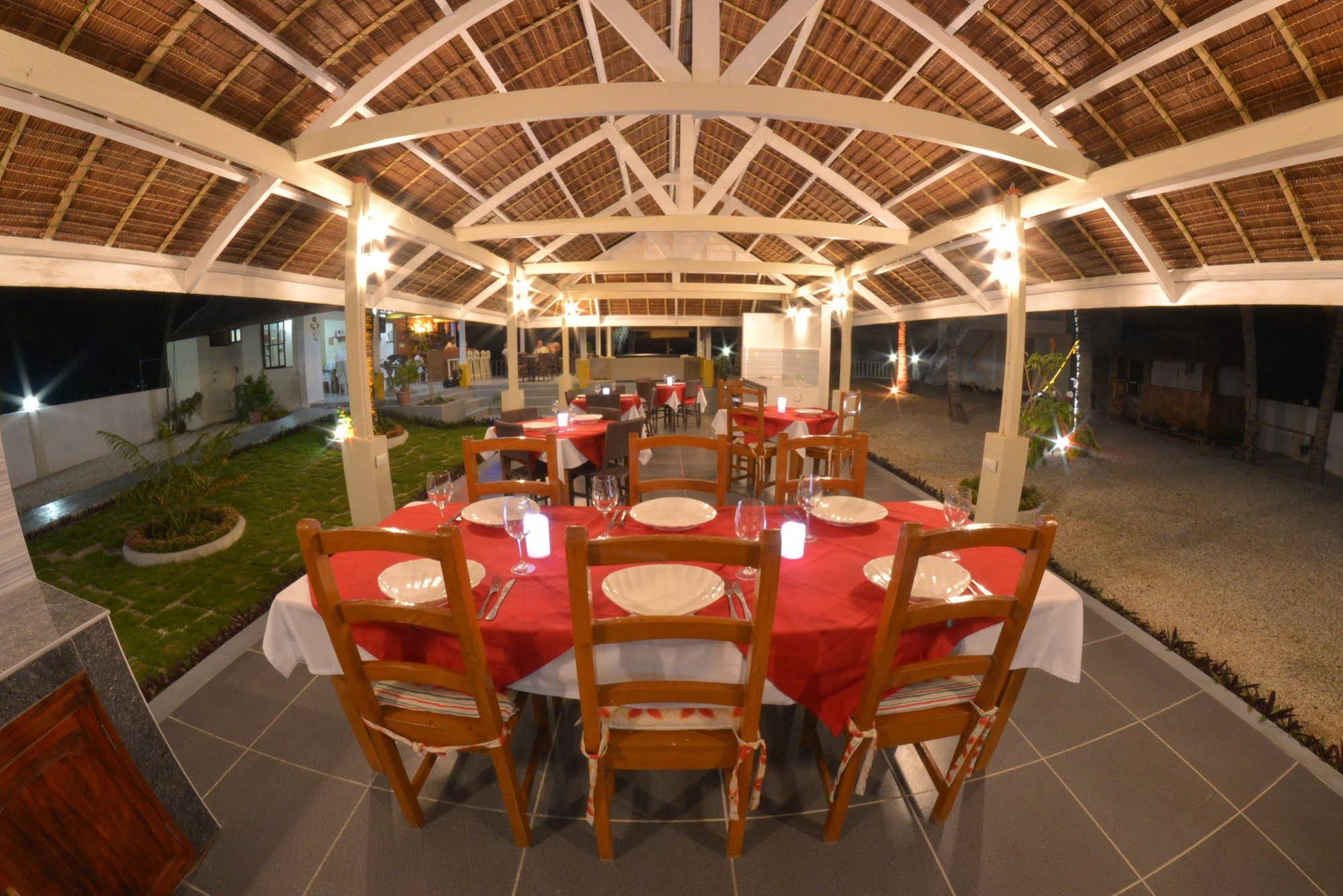 Lanas Beach Resort