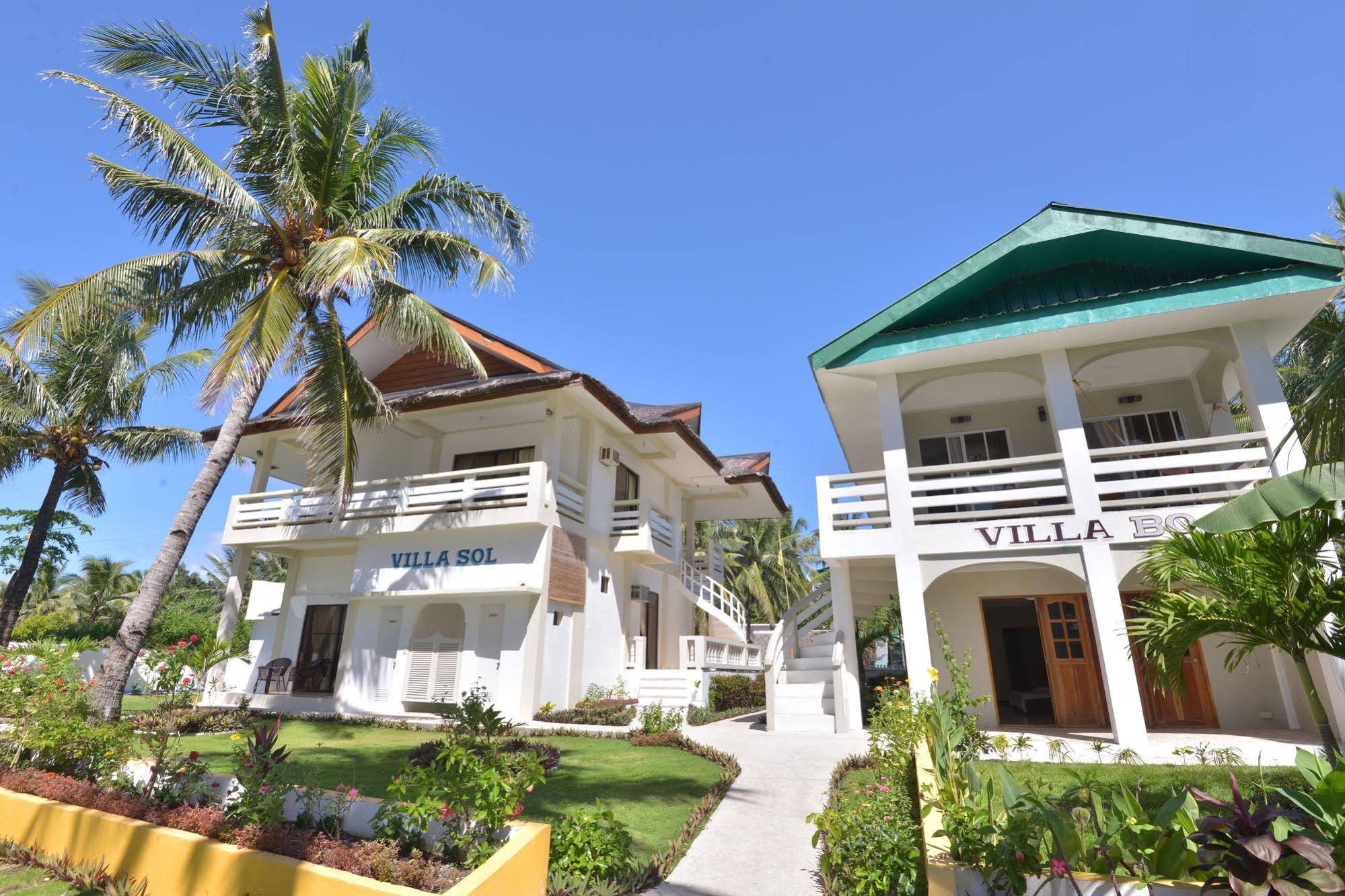 Lanas Beach Resort