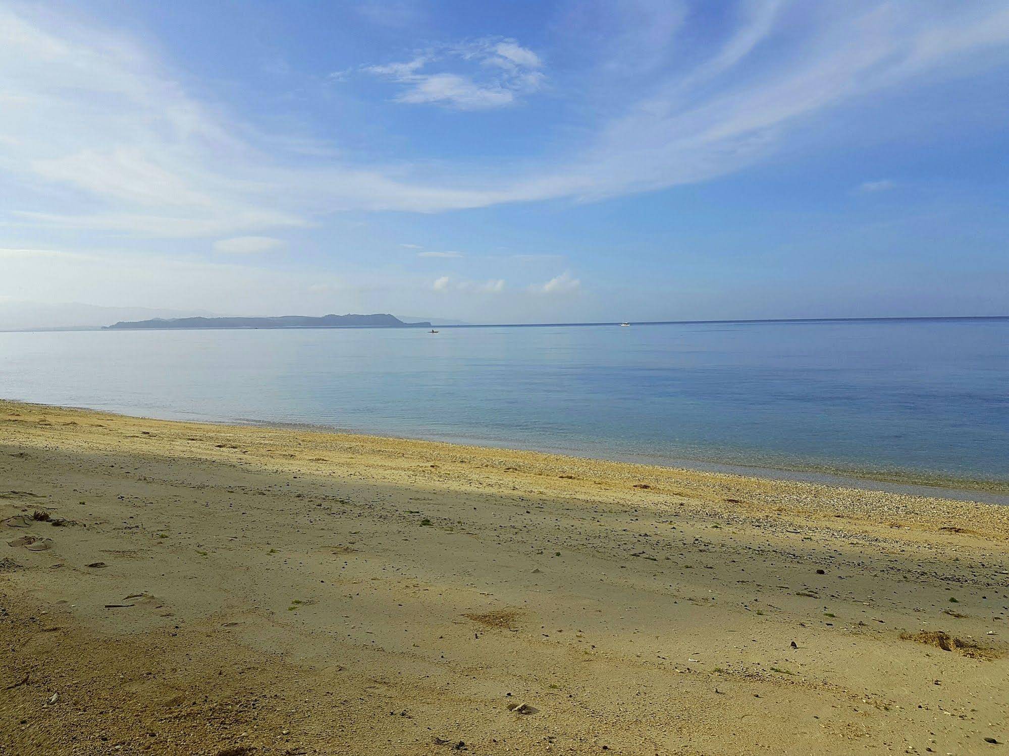 Lanas Beach Resort