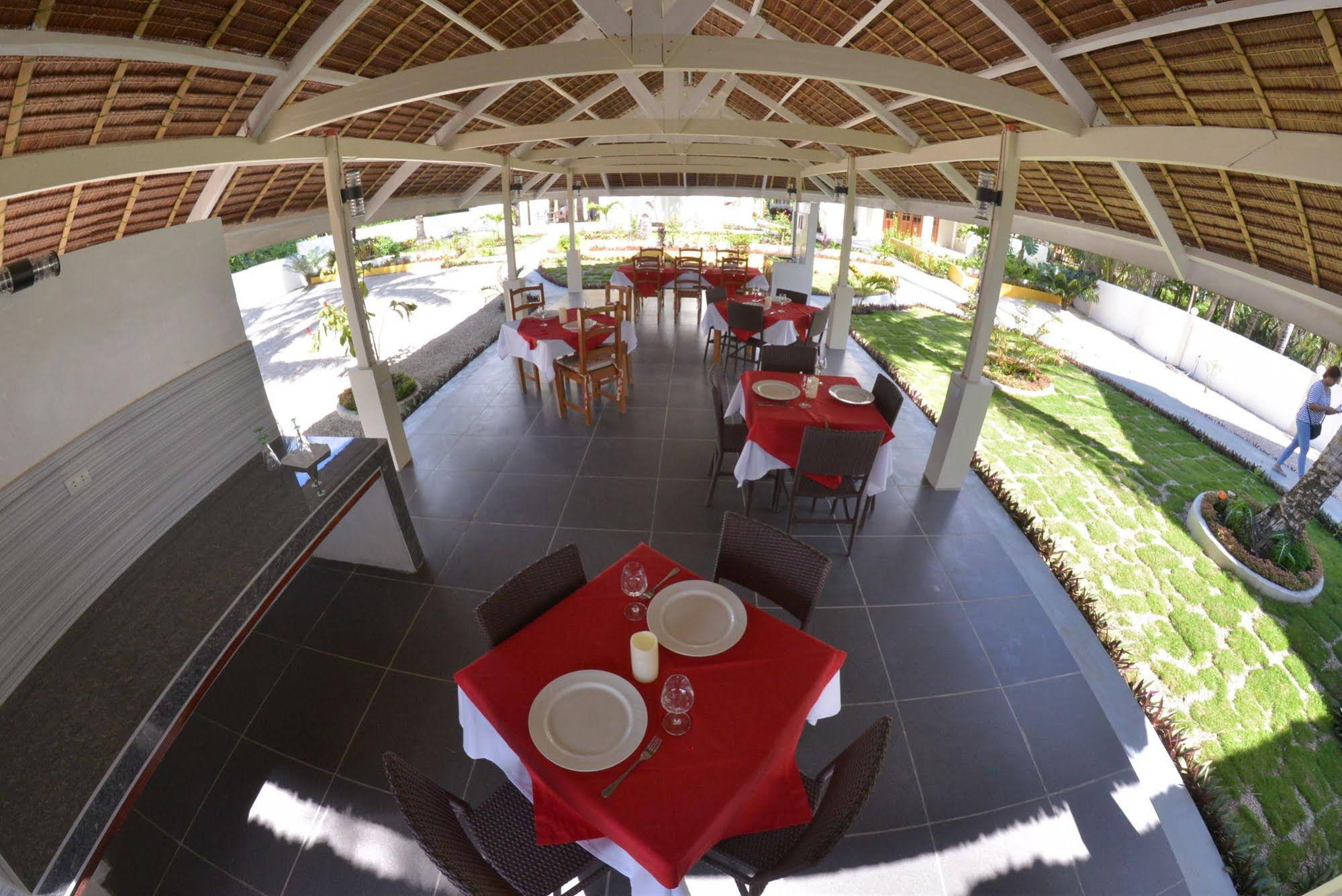 Lanas Beach Resort