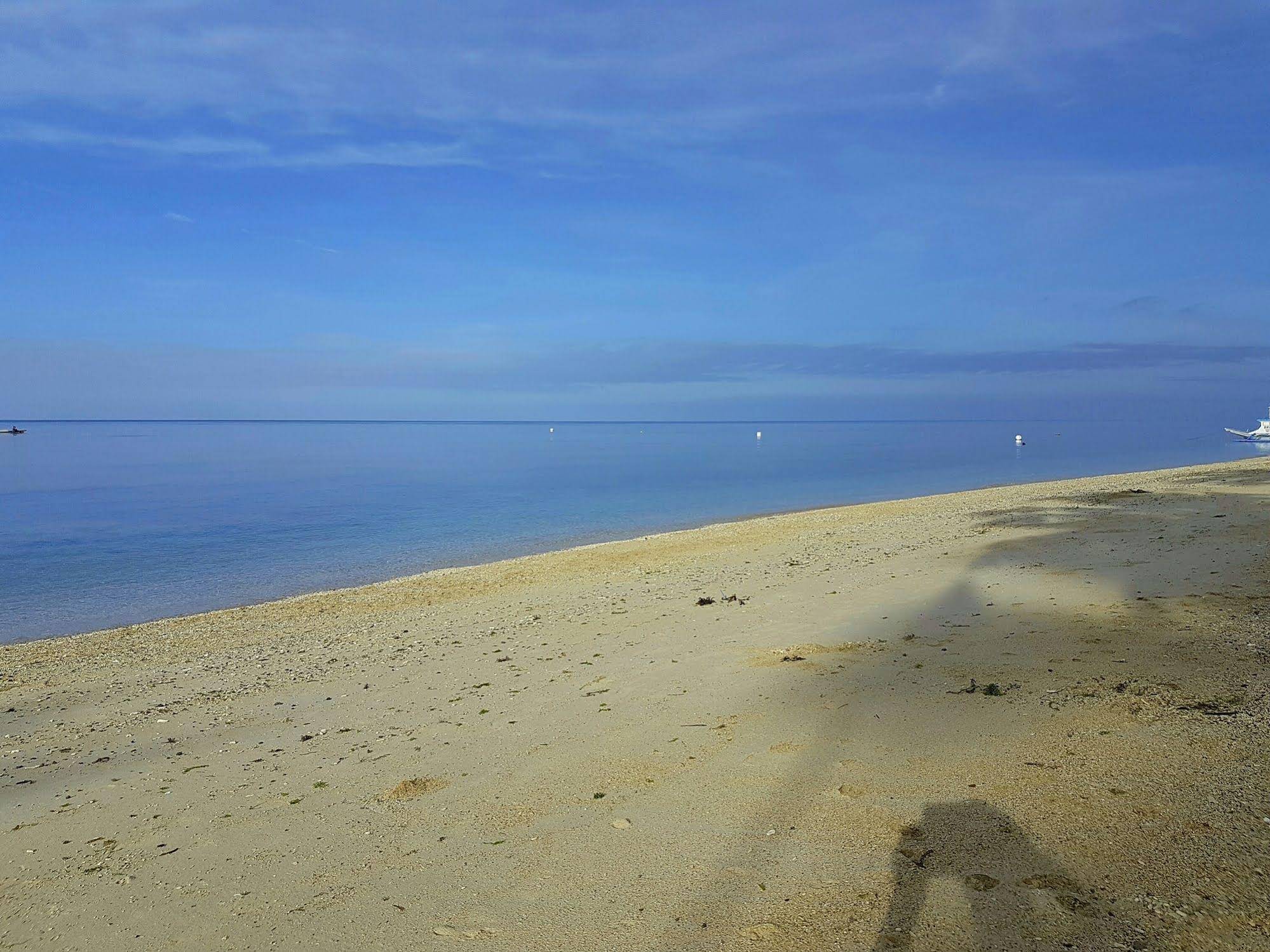 Lanas Beach Resort
