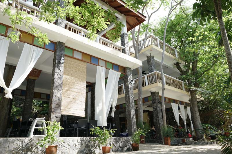 La Luz Beach Resort